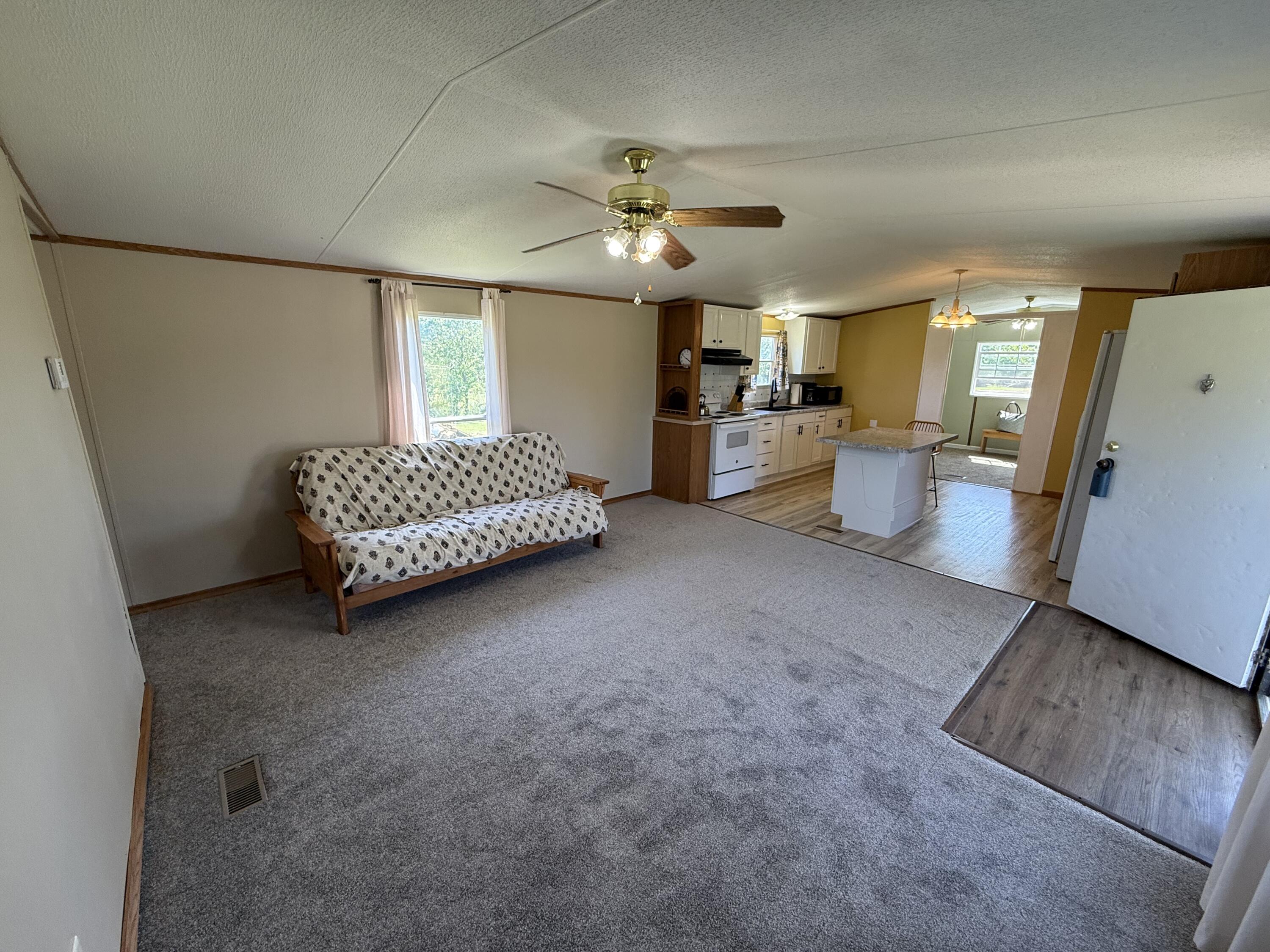 655 Hidden Pond Drive Property Photo 7