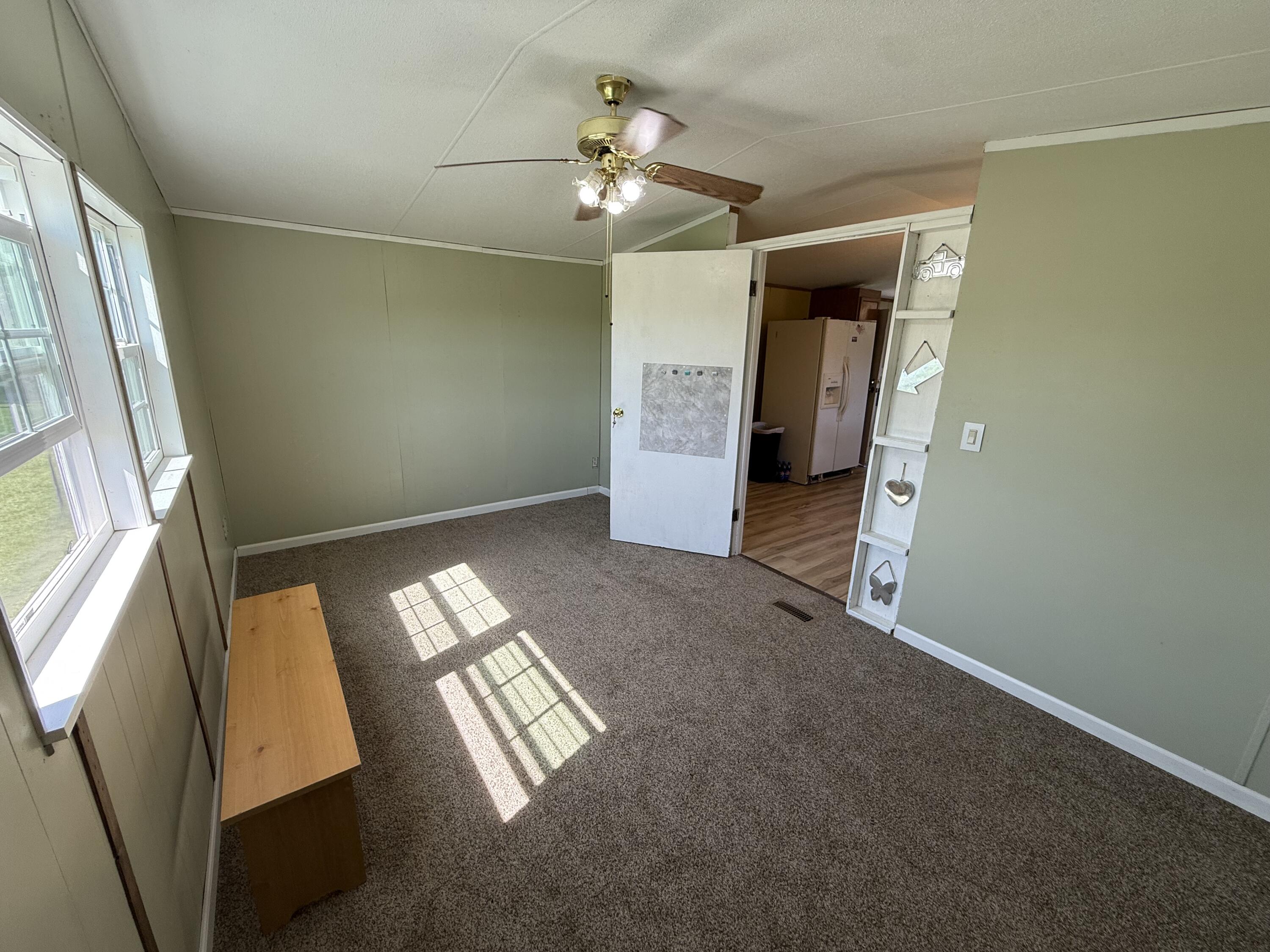 655 Hidden Pond Drive Property Photo 11