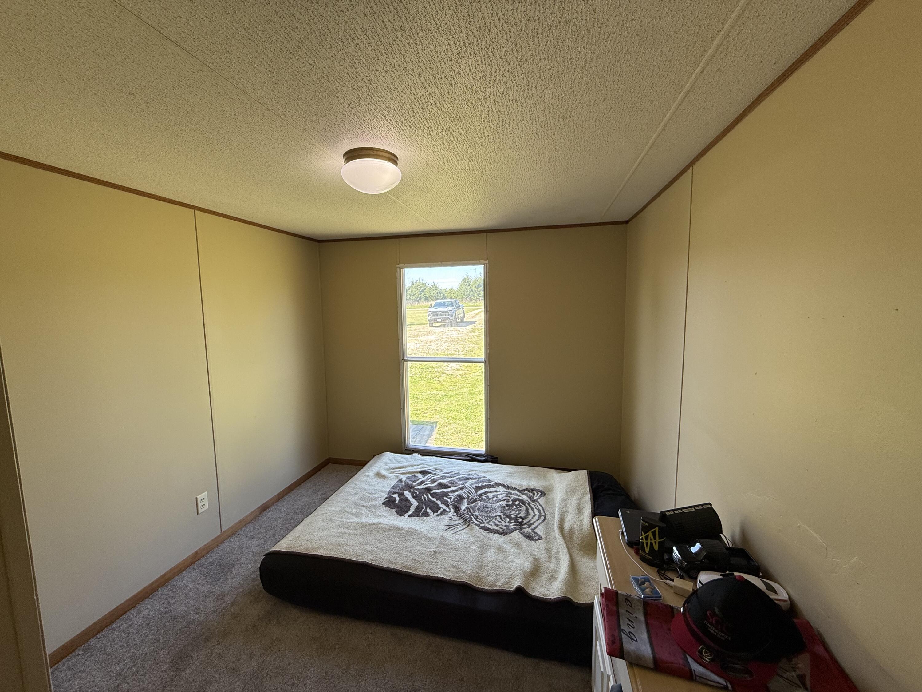 655 Hidden Pond Drive Property Photo 13