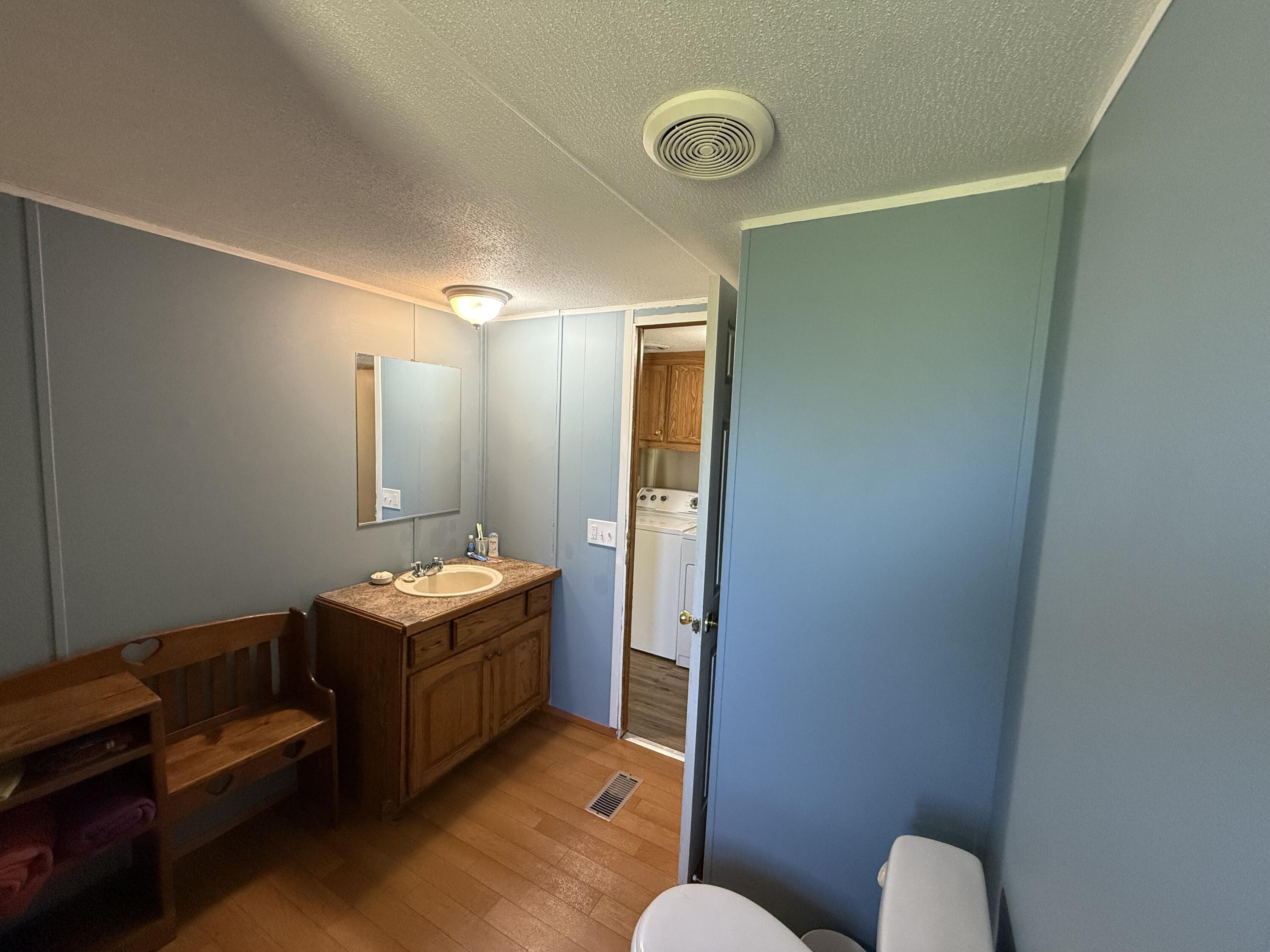 655 Hidden Pond Drive Property Photo 16