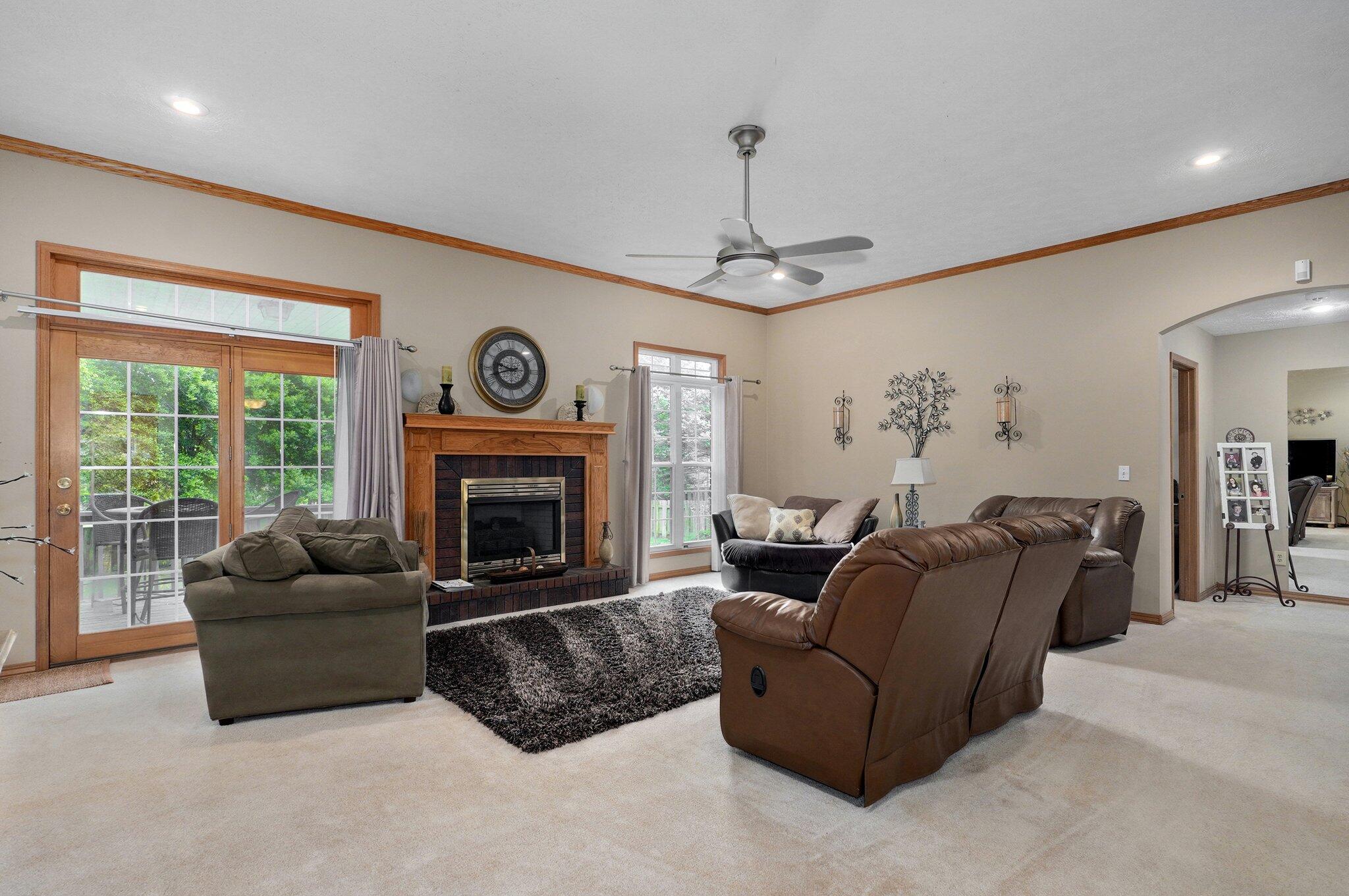 1010 East Lakewood Street Property Photo 5
