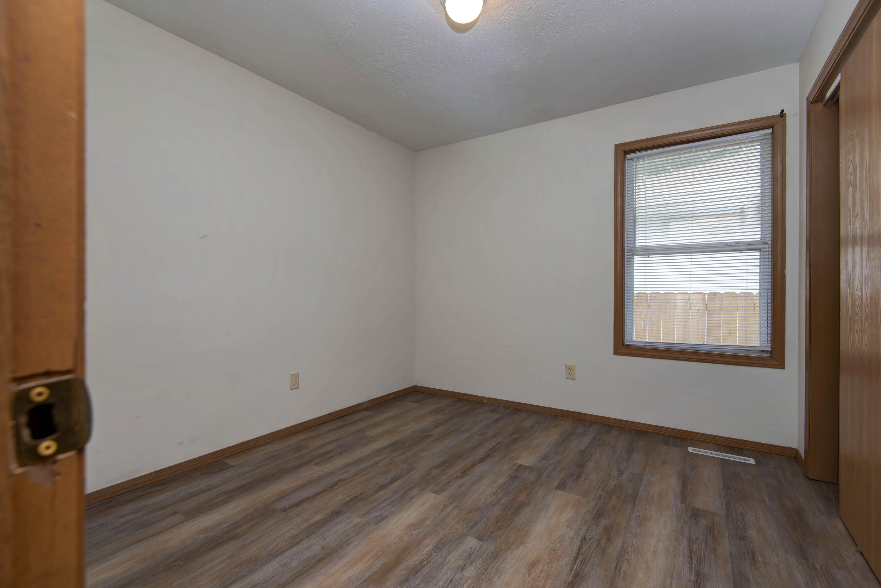 3243 West Lynn Street Property Photo 15