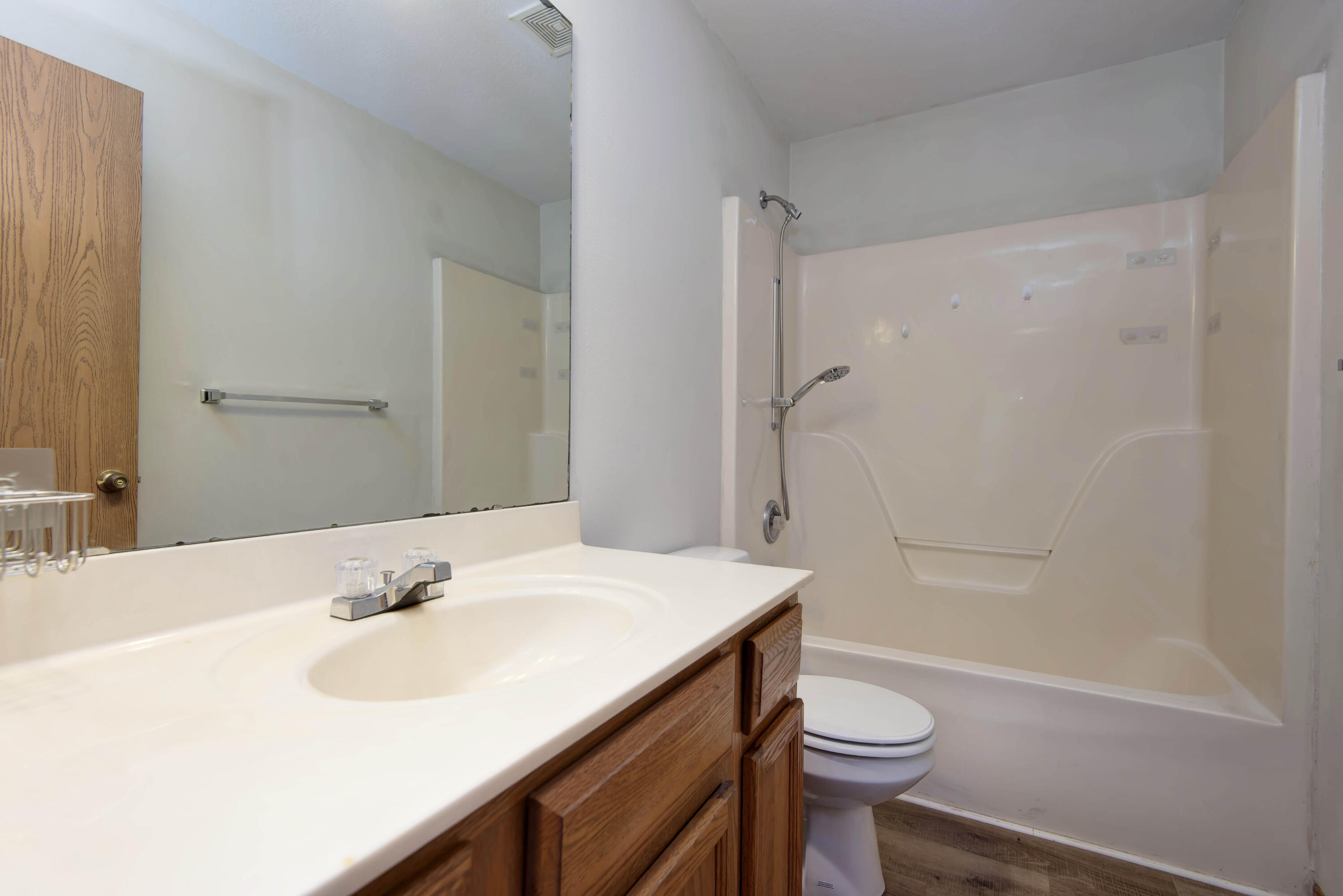 3243 West Lynn Street Property Photo 17