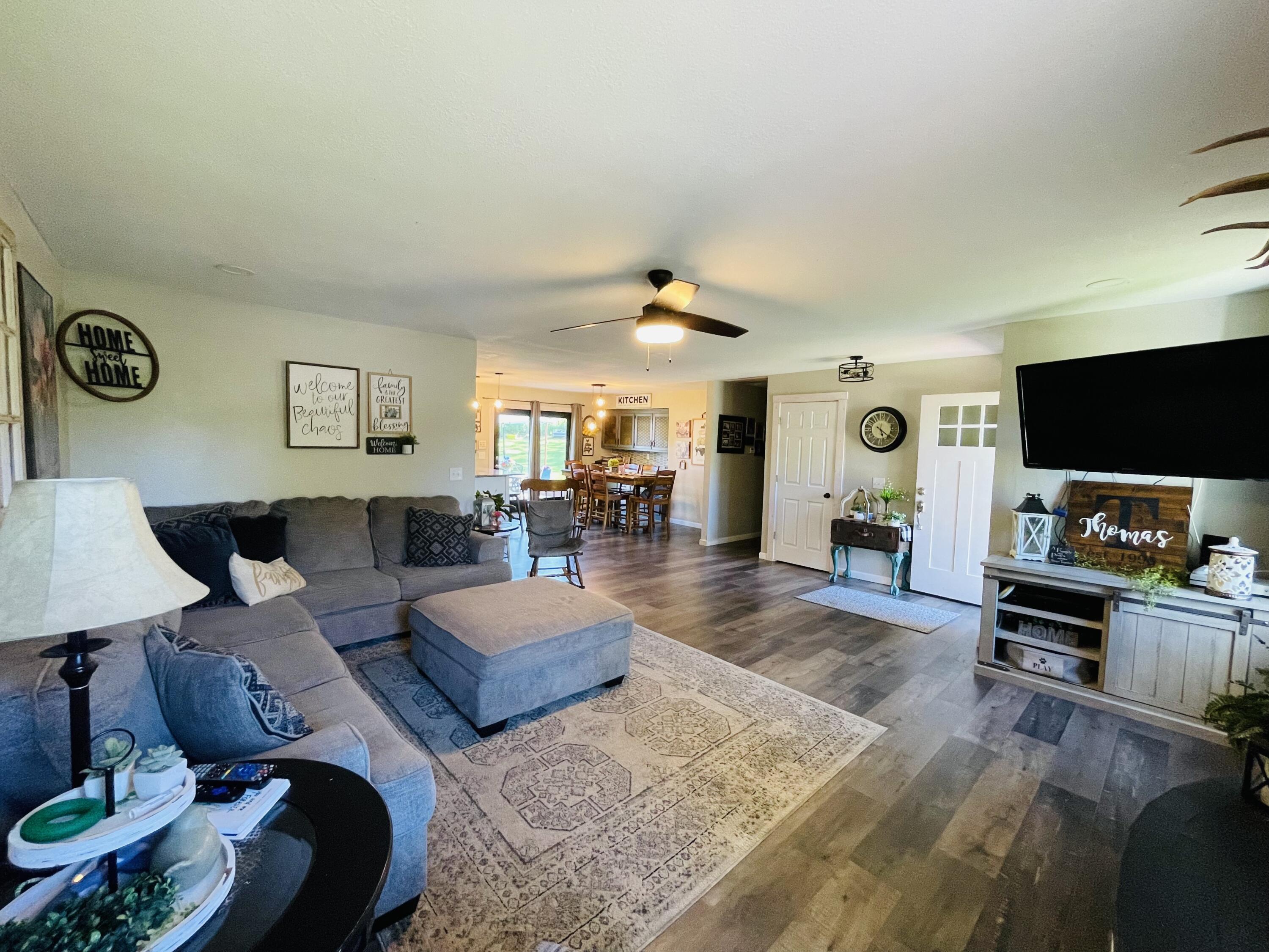 1705 Lakeview Drive Property Photo 9