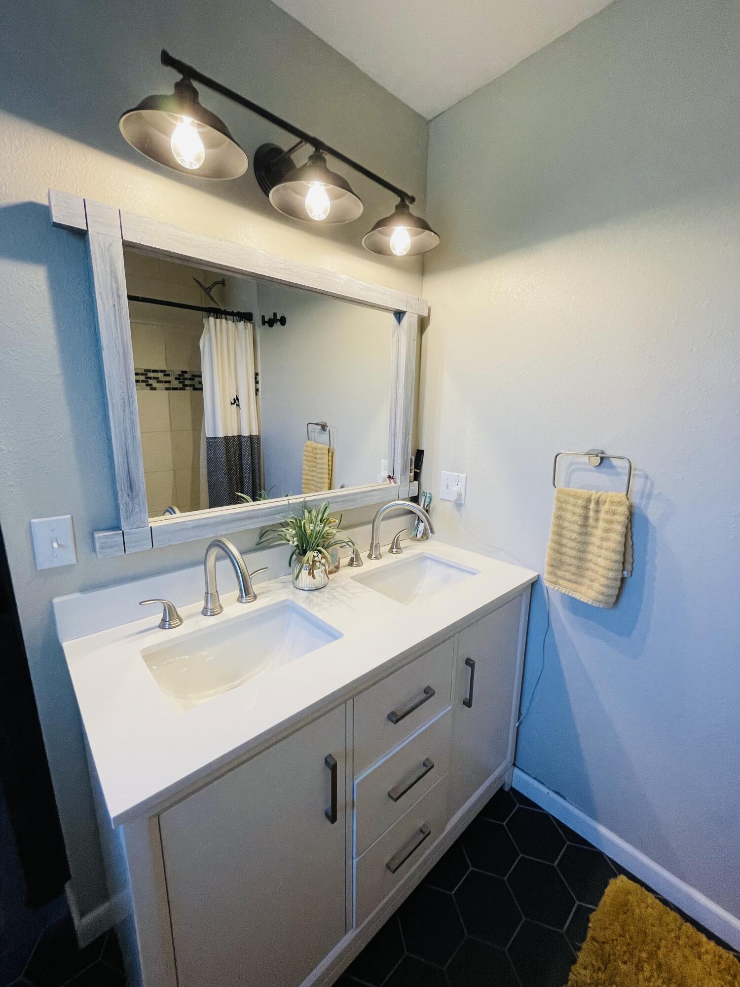 1705 Lakeview Drive Property Photo 14