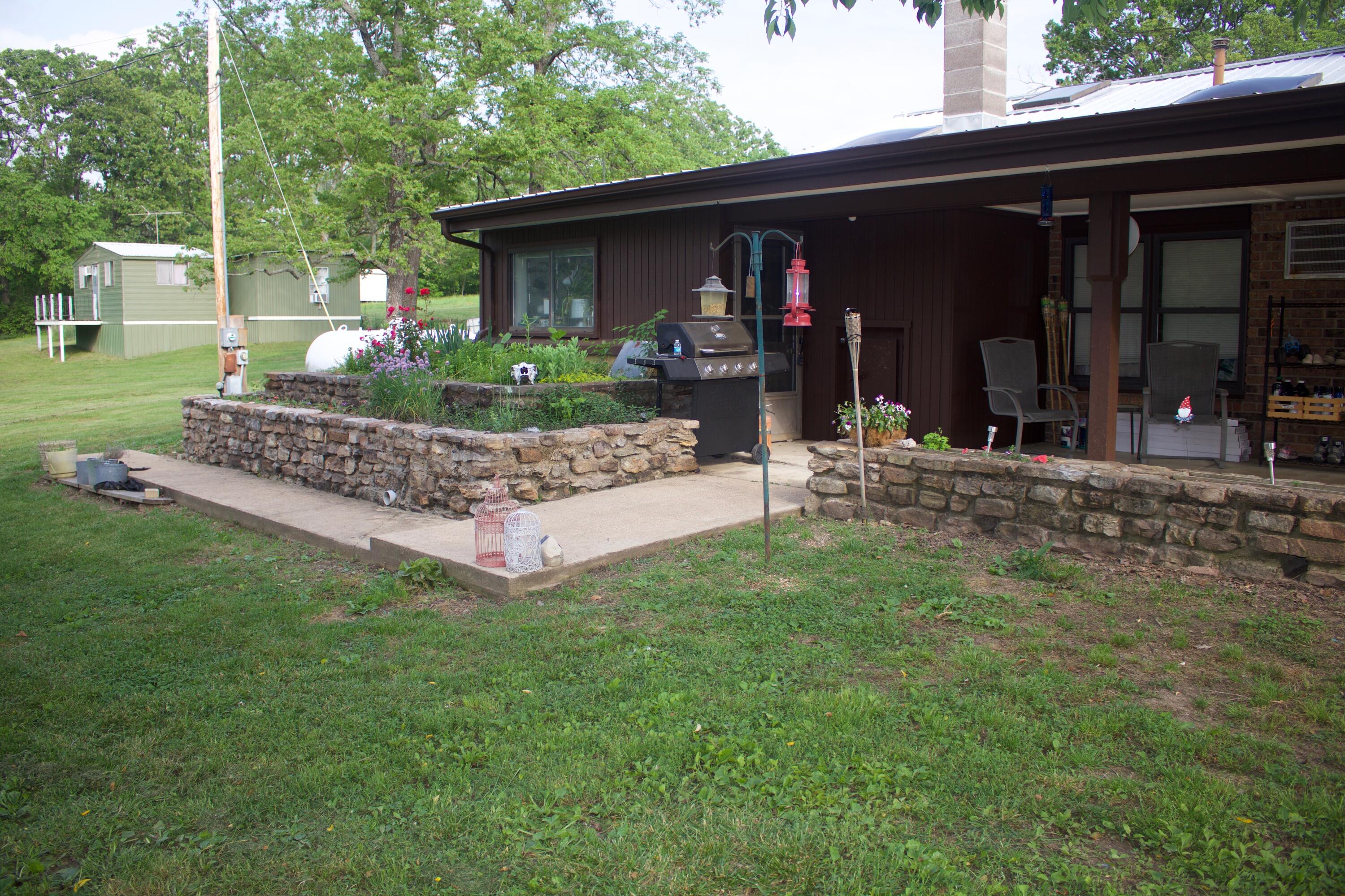 175 Keller Drive Property Photo 6