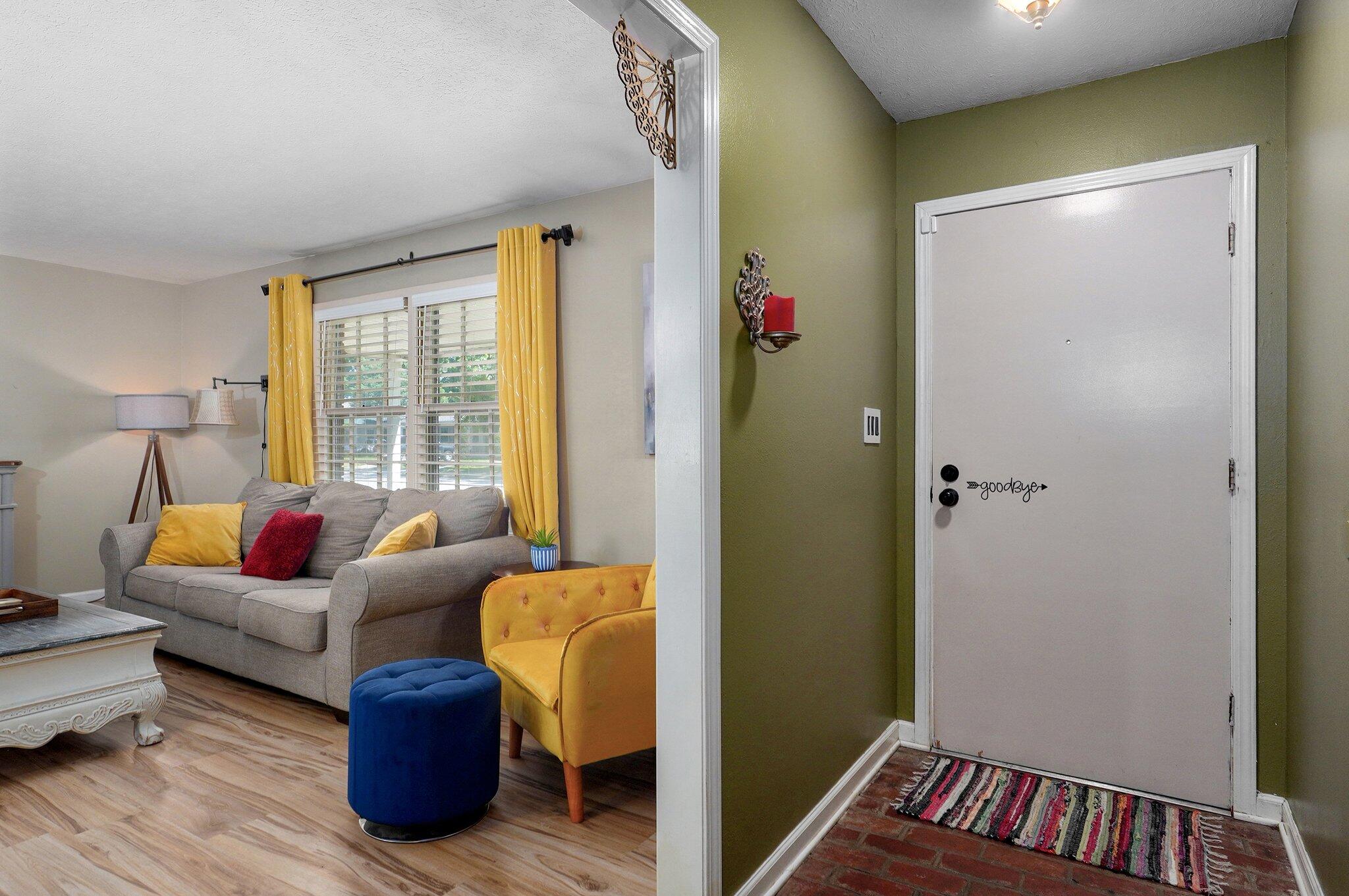 1511 East University Street Property Photo 7