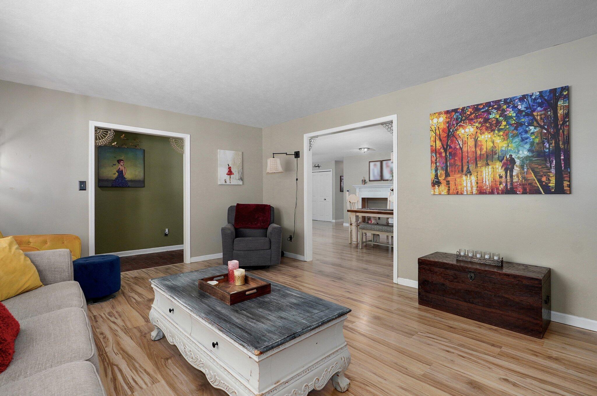 1511 East University Street Property Photo 11