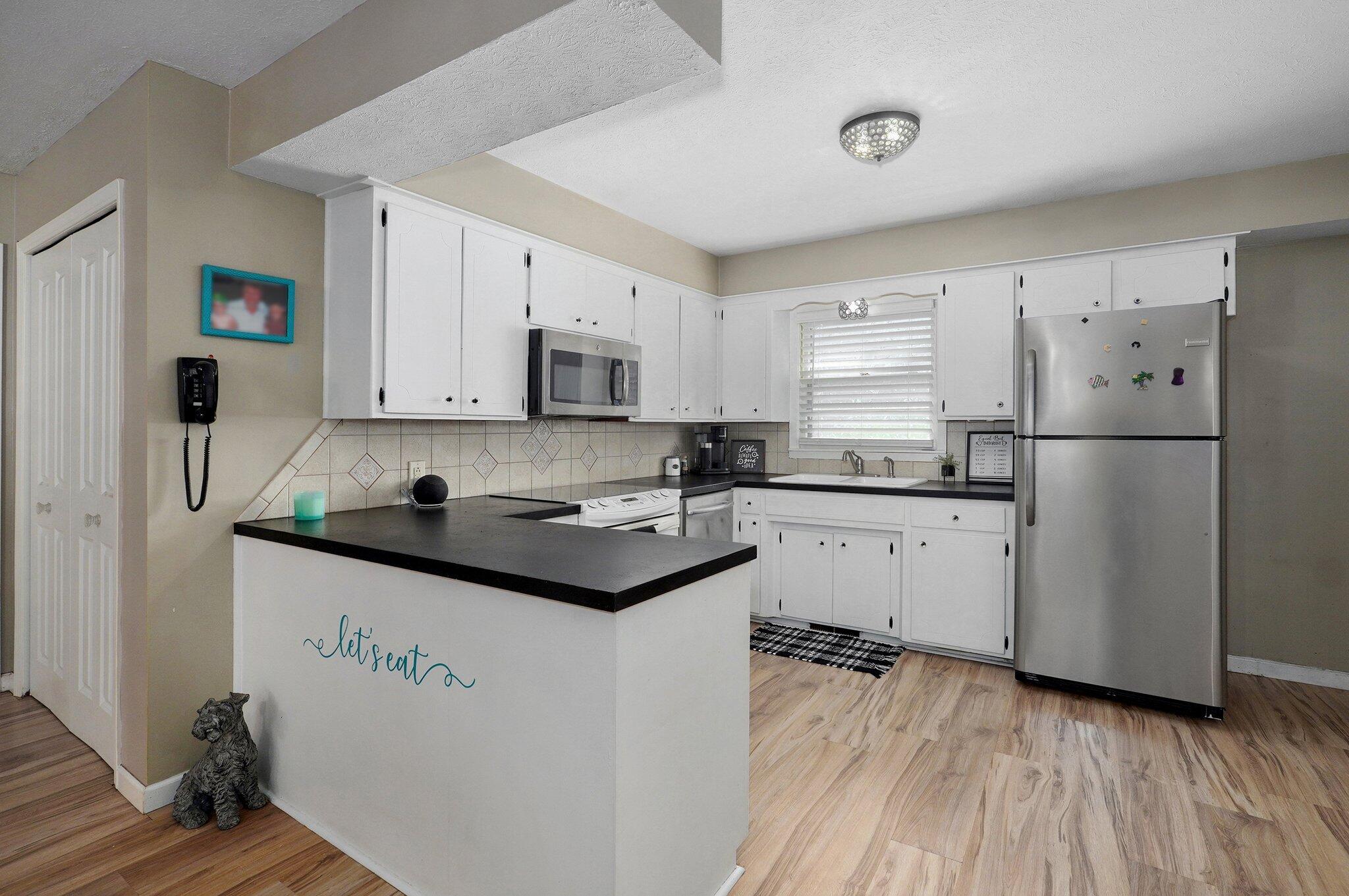1511 East University Street Property Photo 16