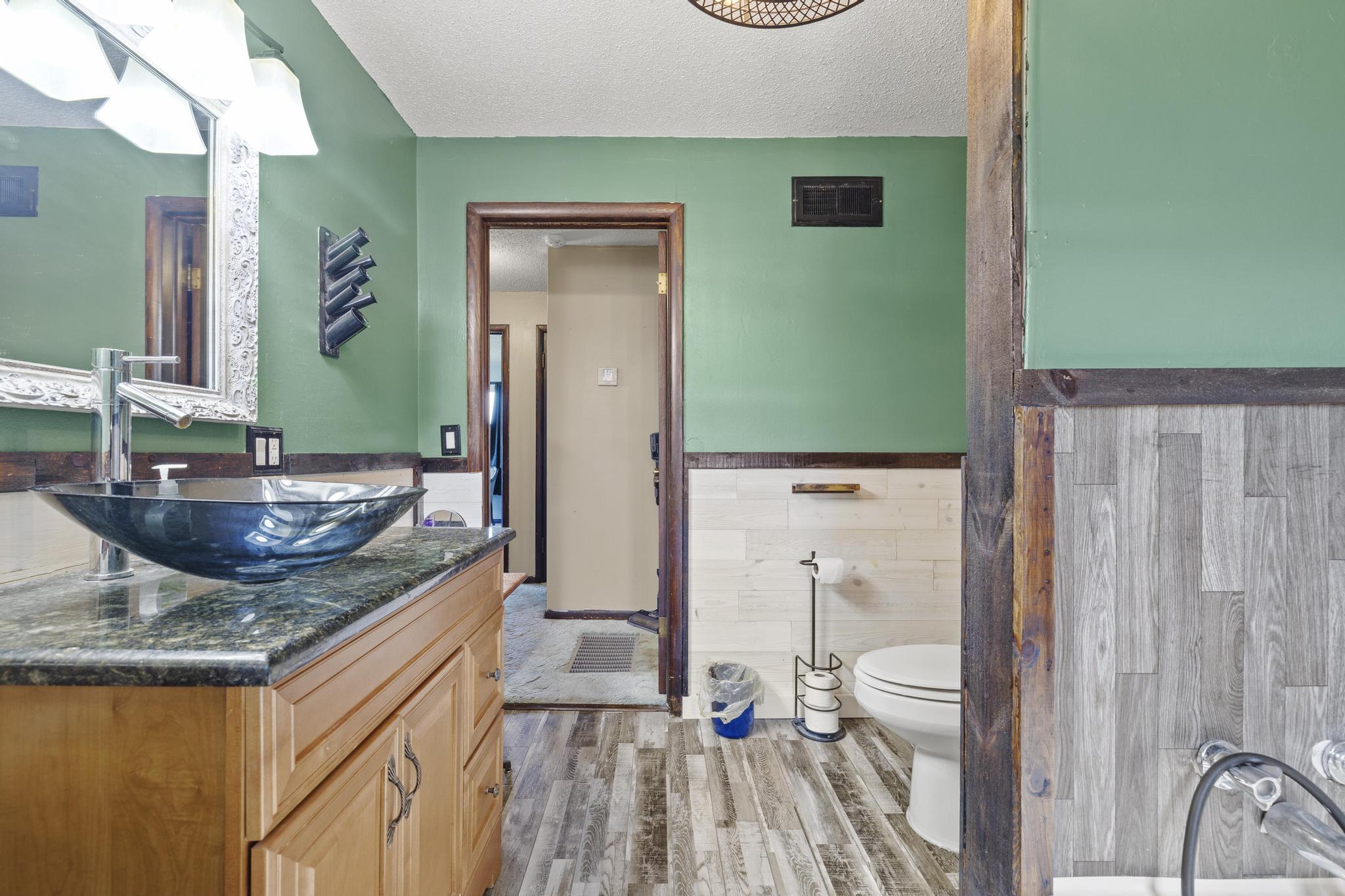 5680 North Farm Rd 215 Property Photo 17