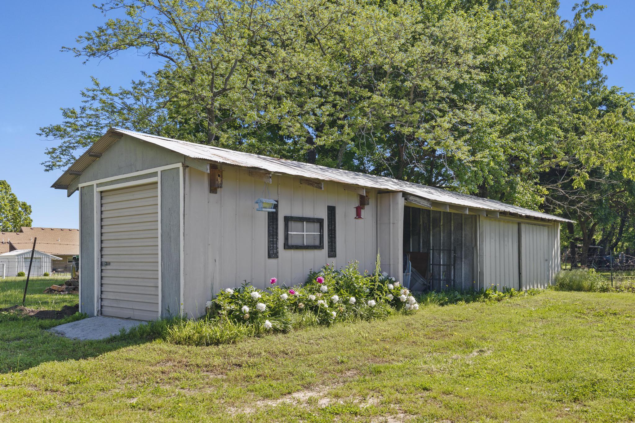 5680 North Farm Rd 215 Property Photo 32