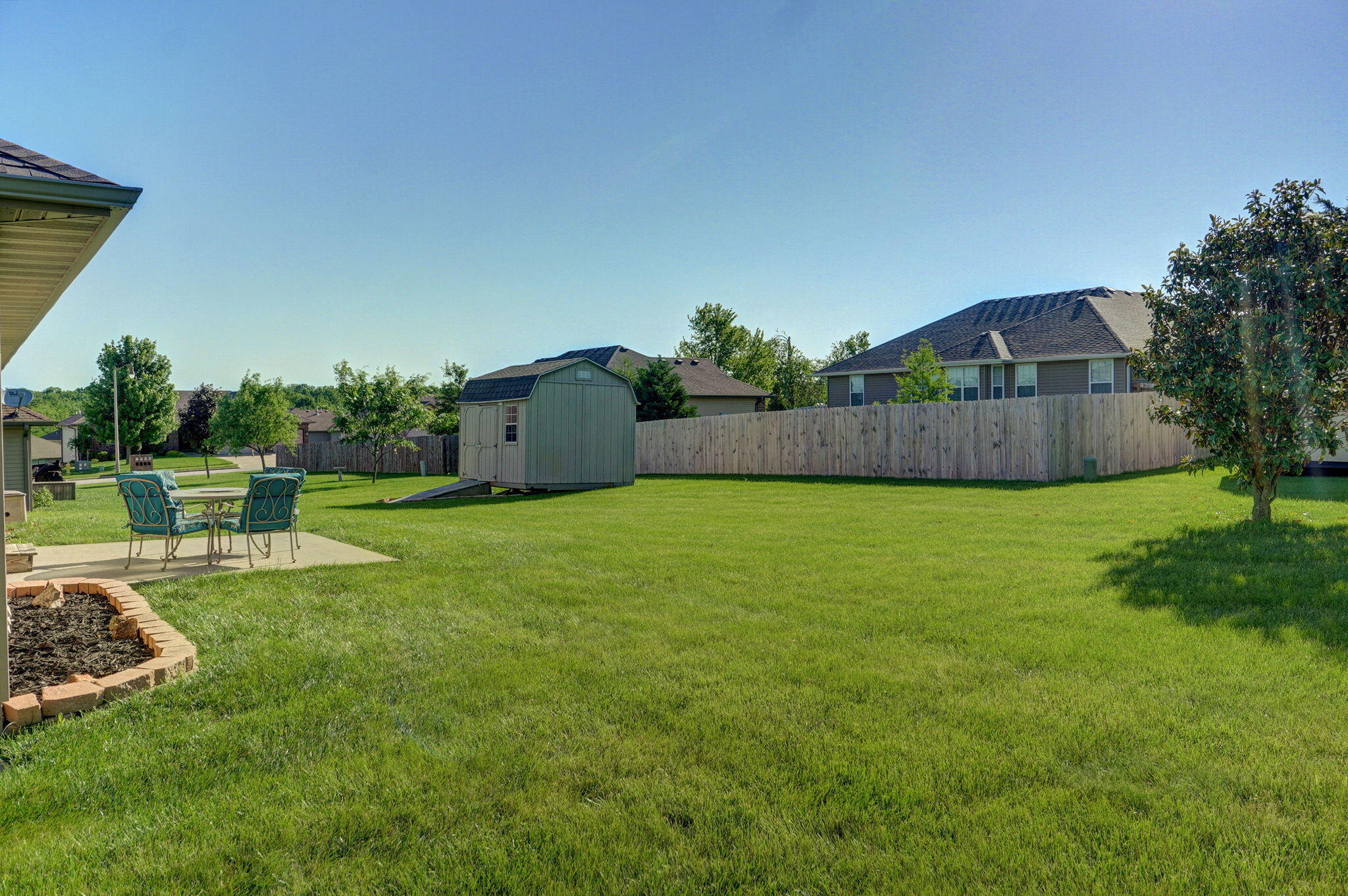 1208 South Jaylin Avenue Property Photo 25