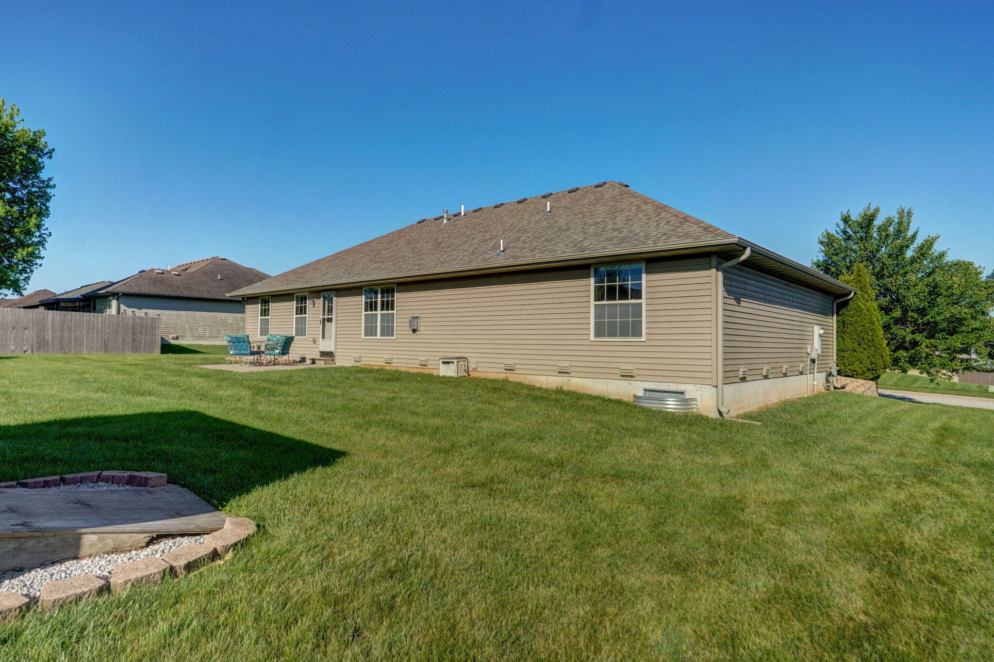1208 South Jaylin Avenue Property Photo 28