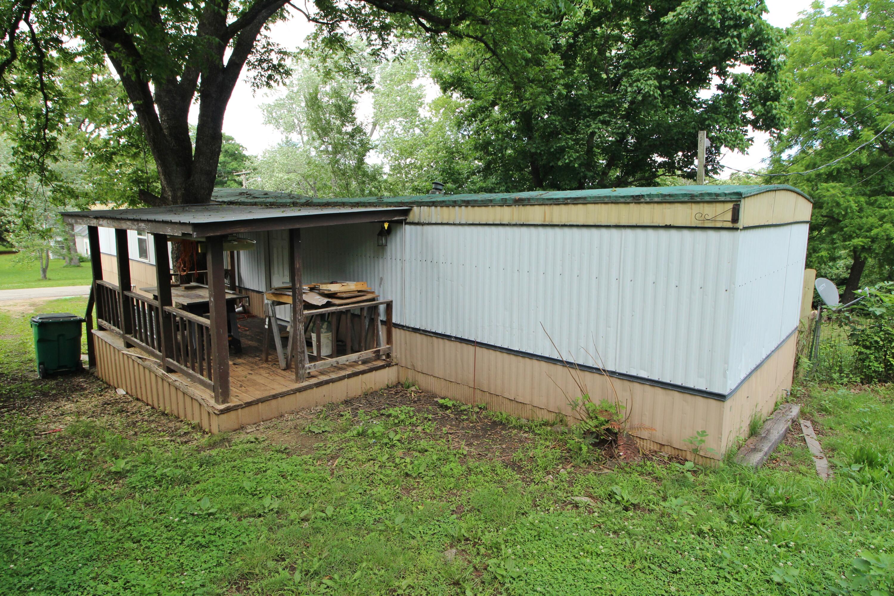 927 Race Street Property Photo 12