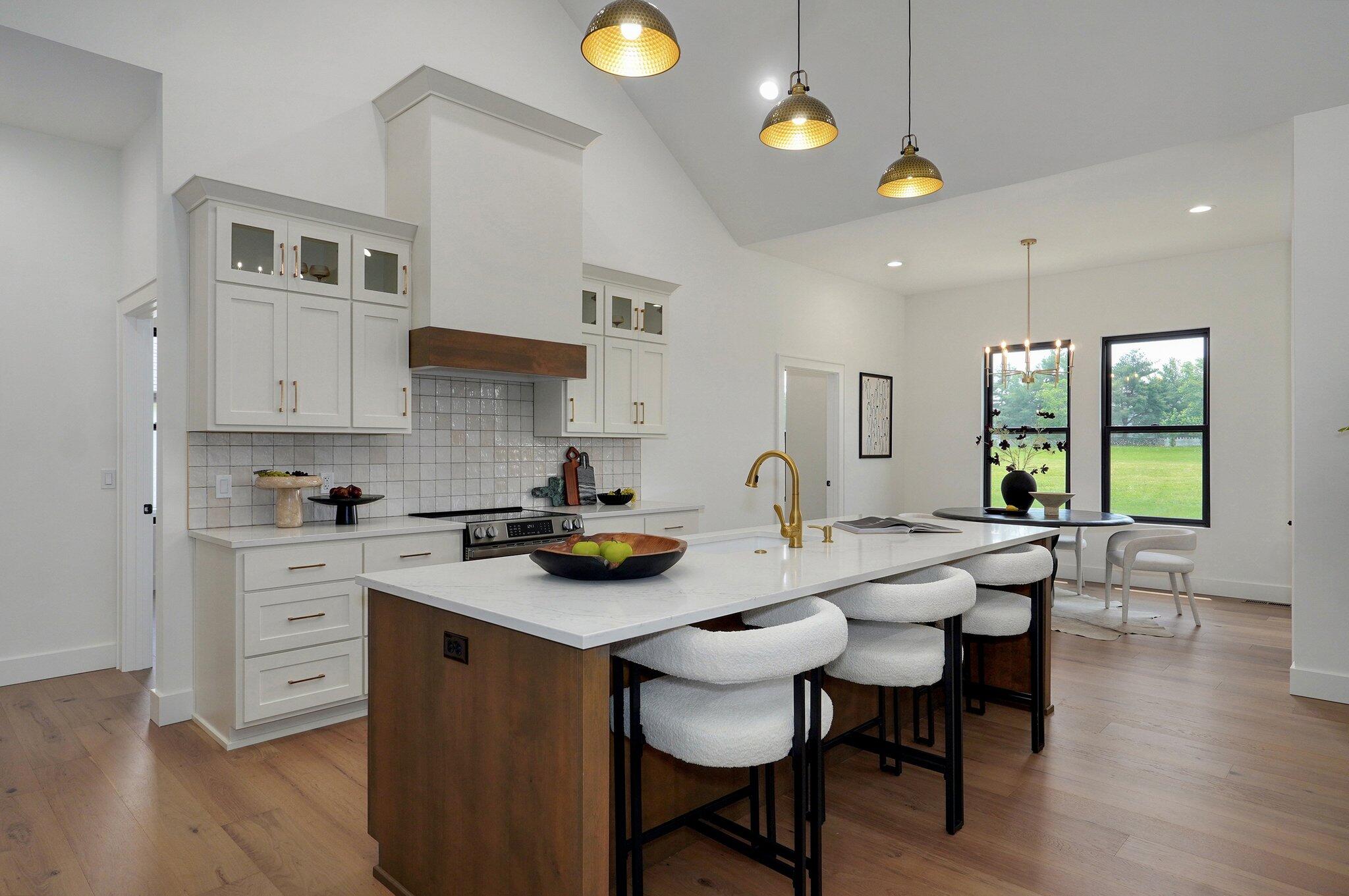 1744 East Cobblestone Drive Property Photo 8