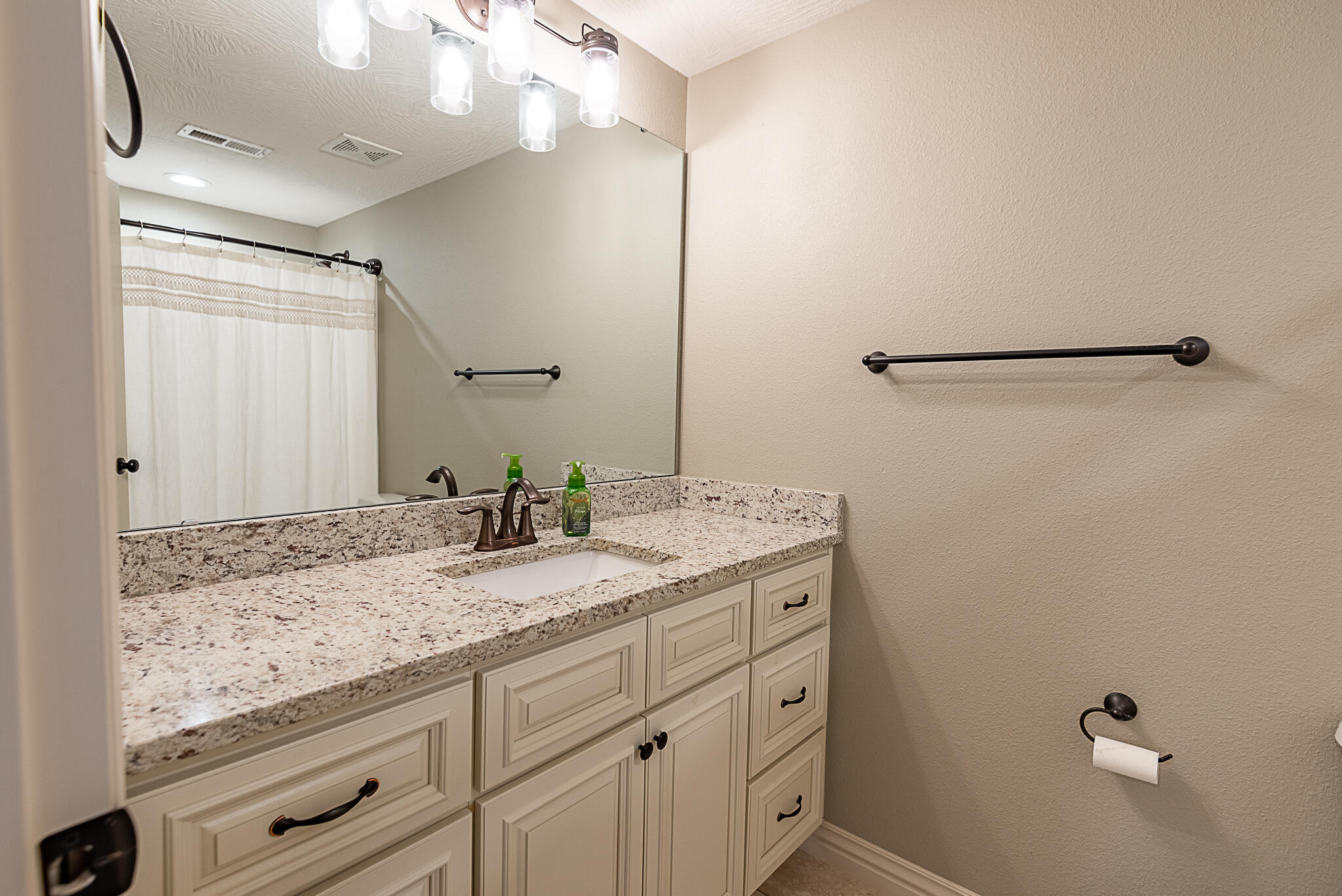 5386 South Faust Avenue Property Photo 47