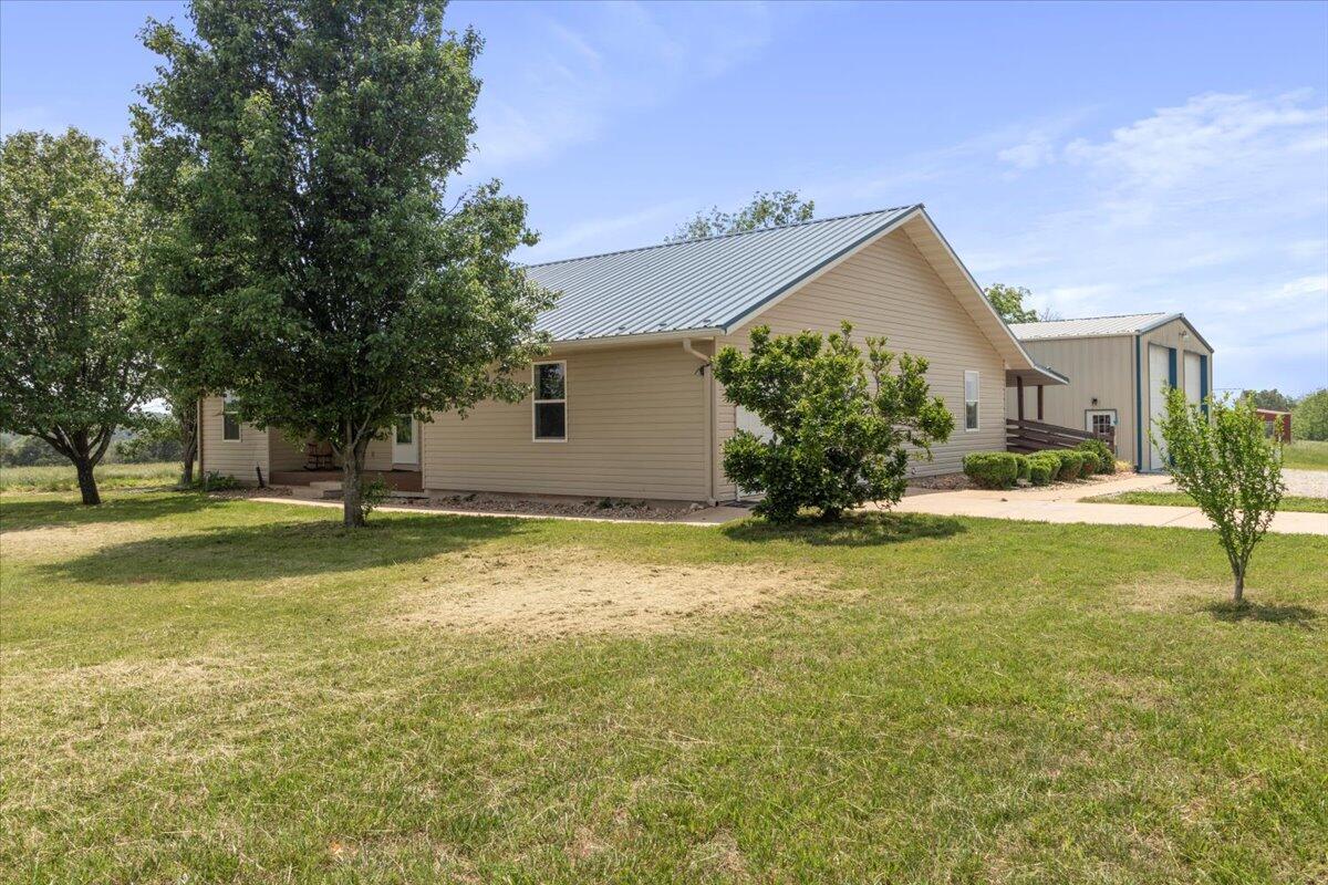 2453 County Road 119 Property Photo 19