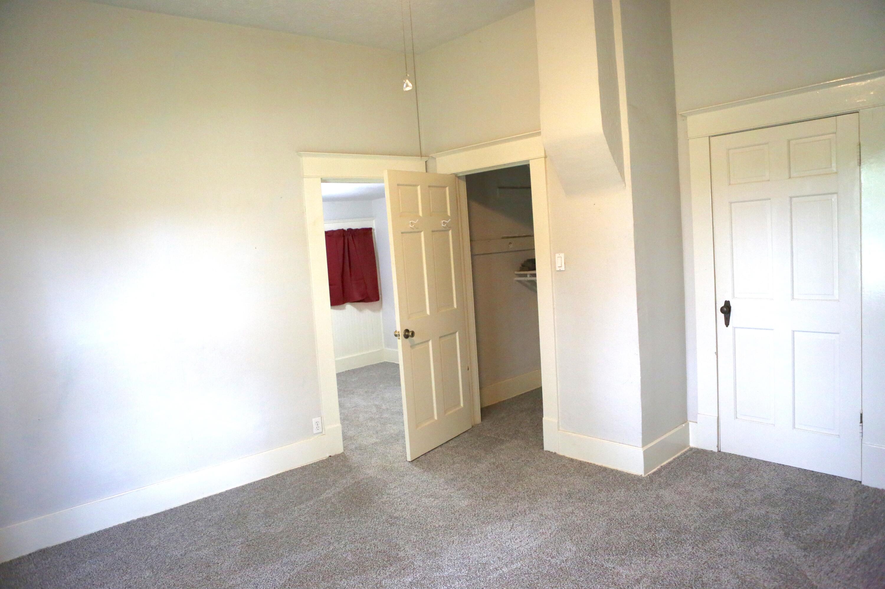 107 North Walnut Avenue Property Photo 13