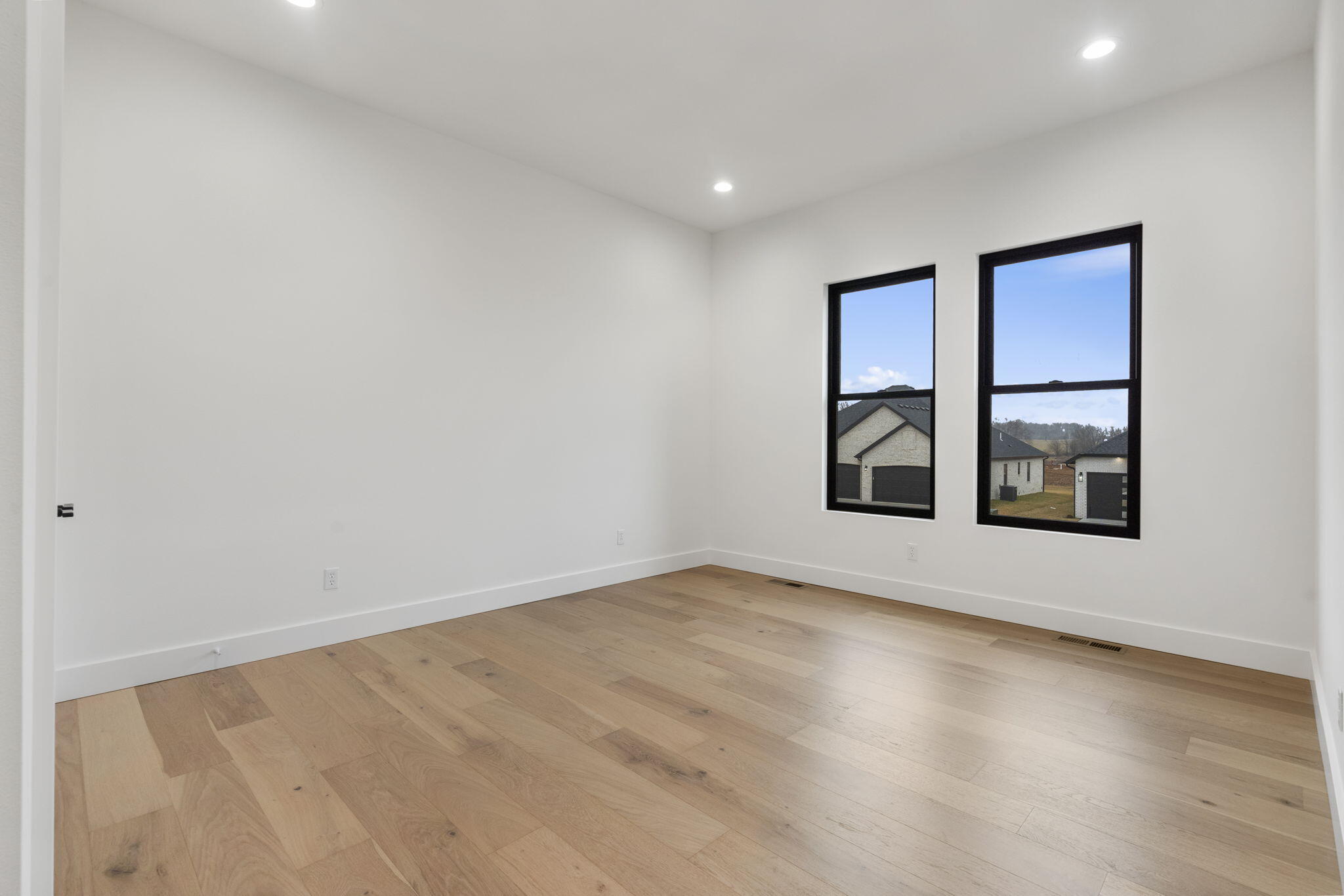 1702 East Cobblestone Drive Property Photo 18