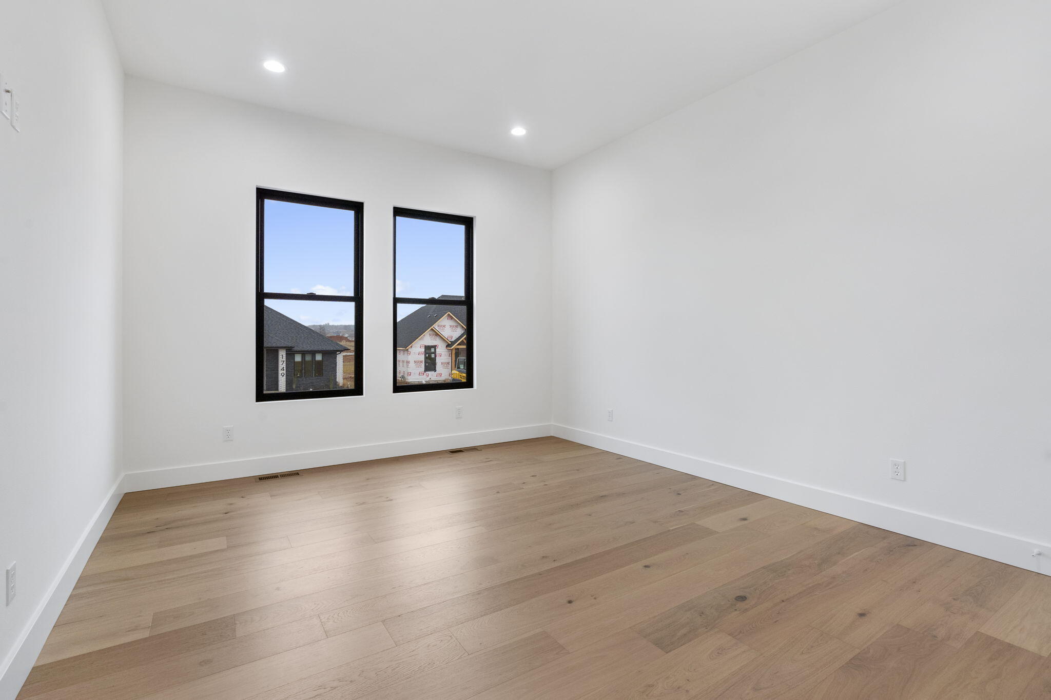 1702 East Cobblestone Drive Property Photo 19