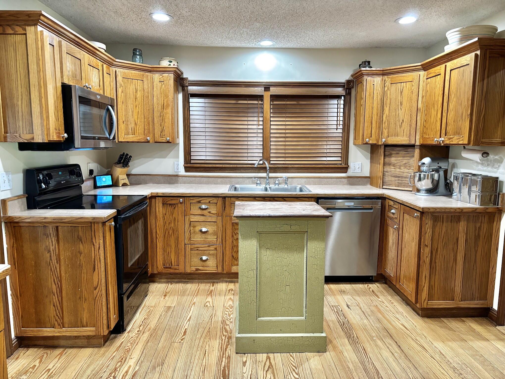 443 Sparkle Brook Road Property Photo 29