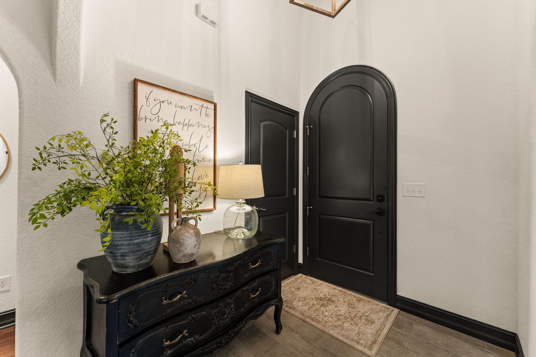 245 William Place Property Photo 6