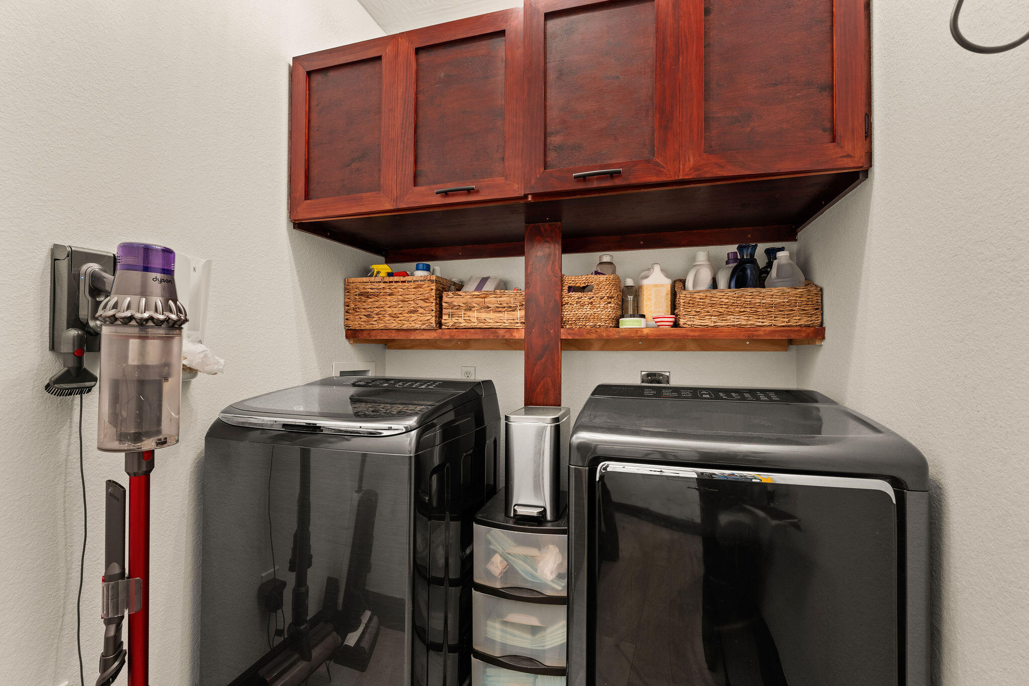 245 William Place Property Photo 40