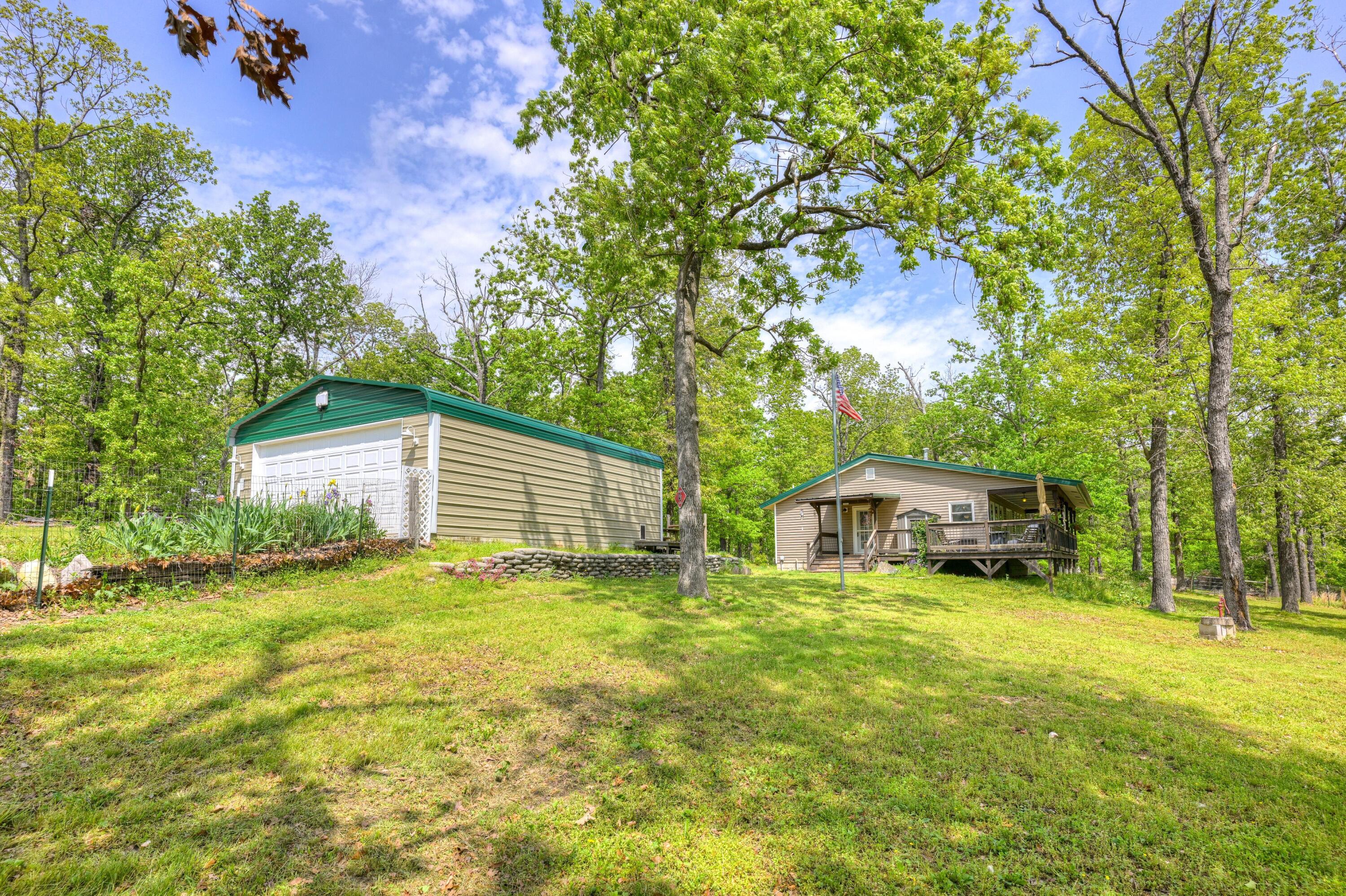 22351 South 672 Road Property Photo 3