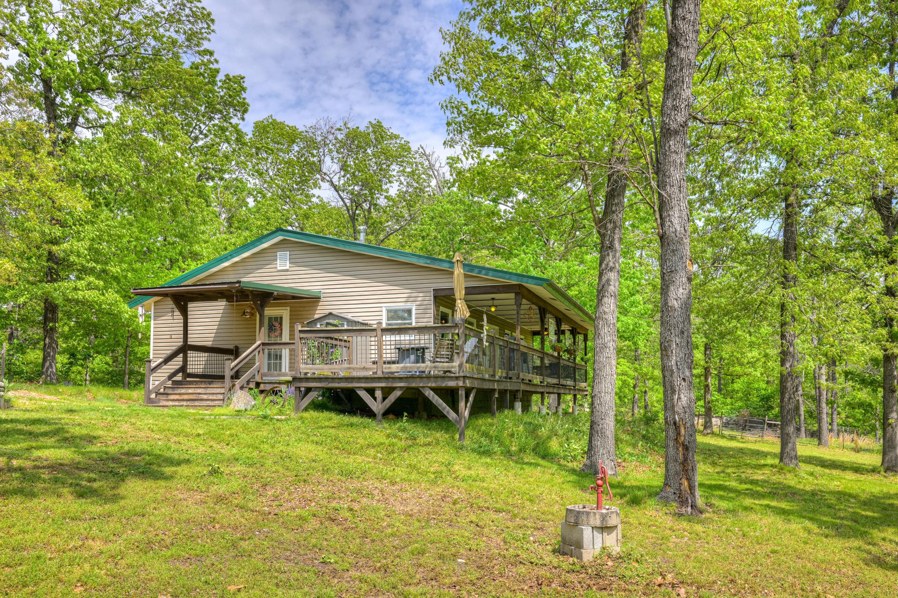 22351 South 672 Road Property Photo 4