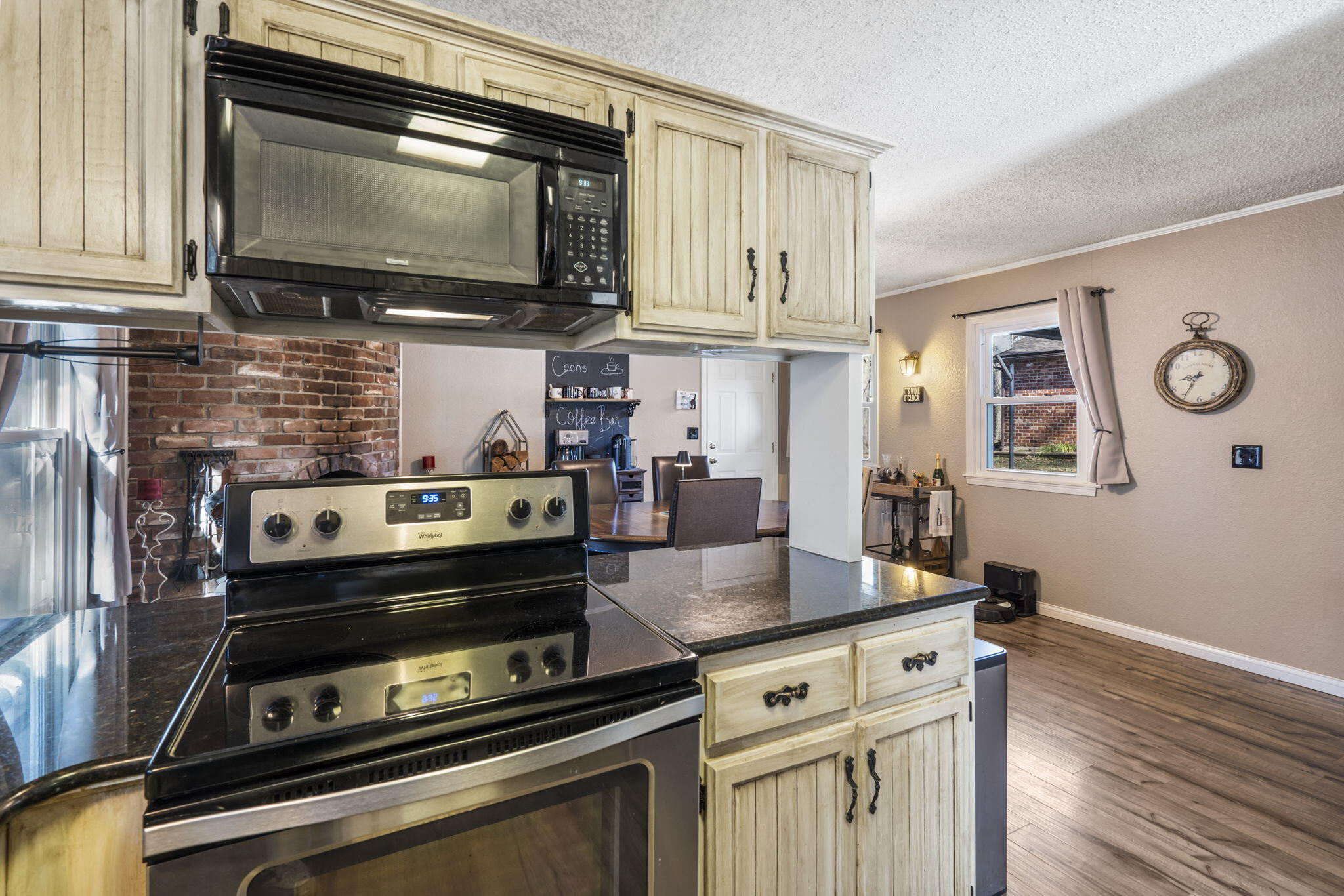 2518 South Franklin Avenue Property Photo 12