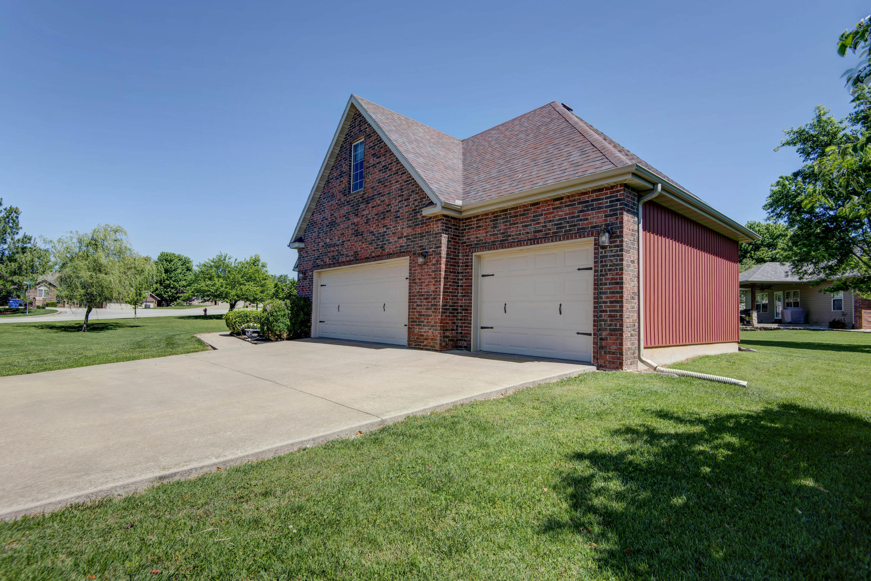 524 Quail Run Street Property Photo 5