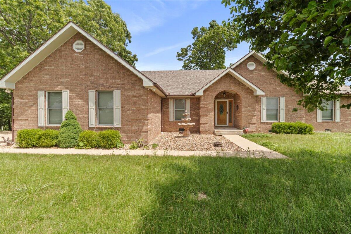 123 Sparkle Drive Property Photo 2