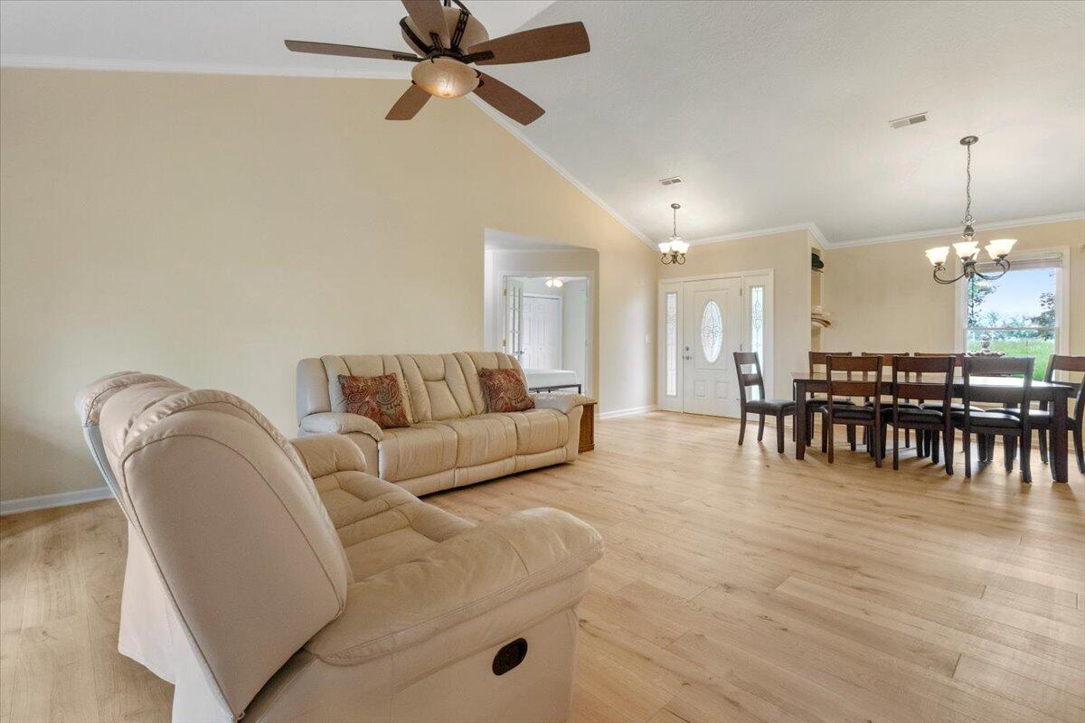 123 Sparkle Drive Property Photo 9