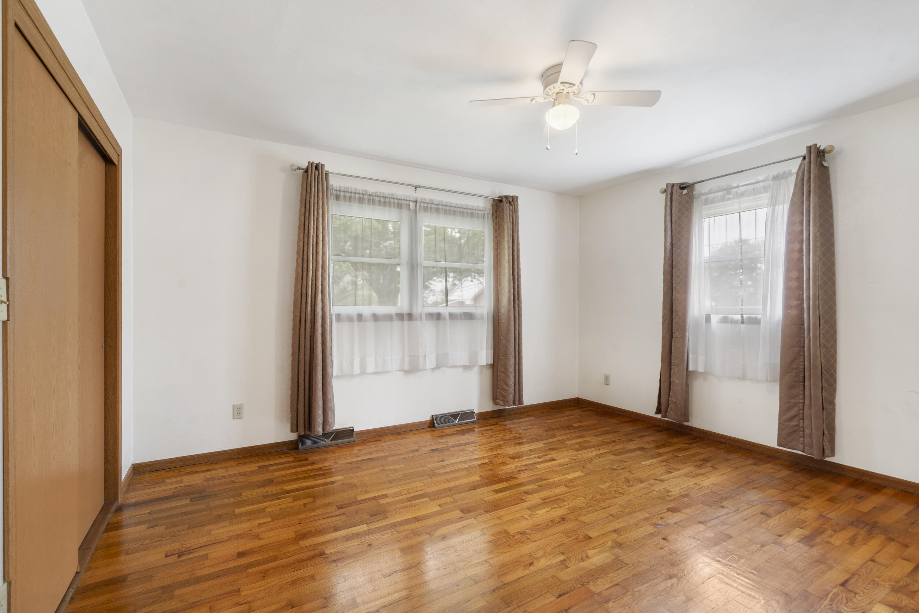 300 South High Avenue Property Photo 5