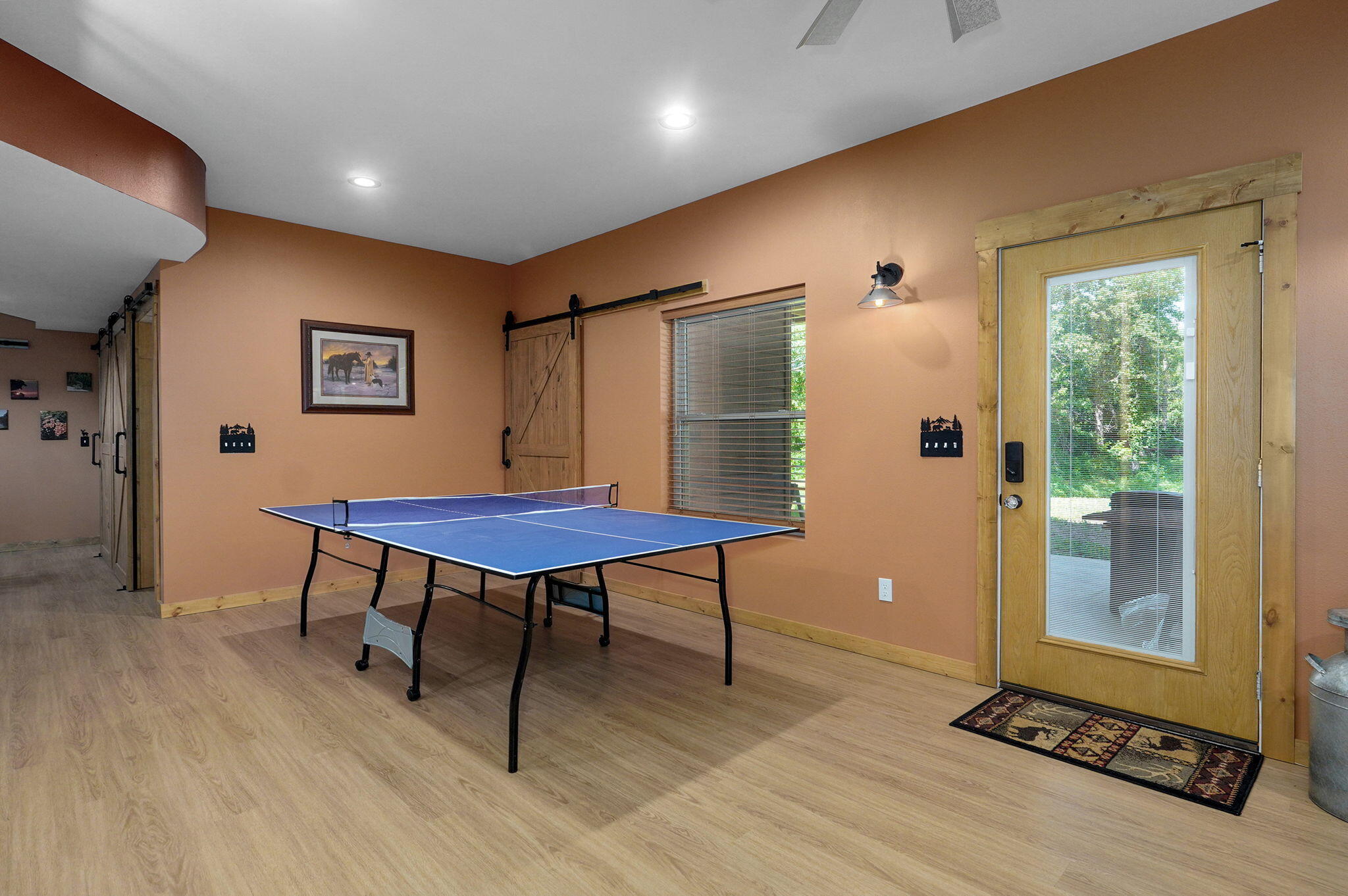8403 Lawrence 1040 Property Photo 32