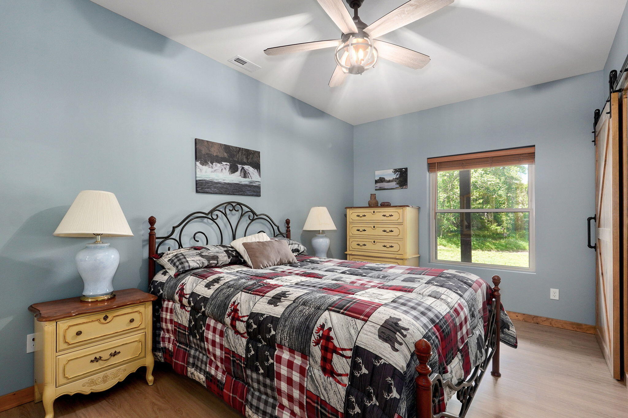 8403 Lawrence 1040 Property Photo 41