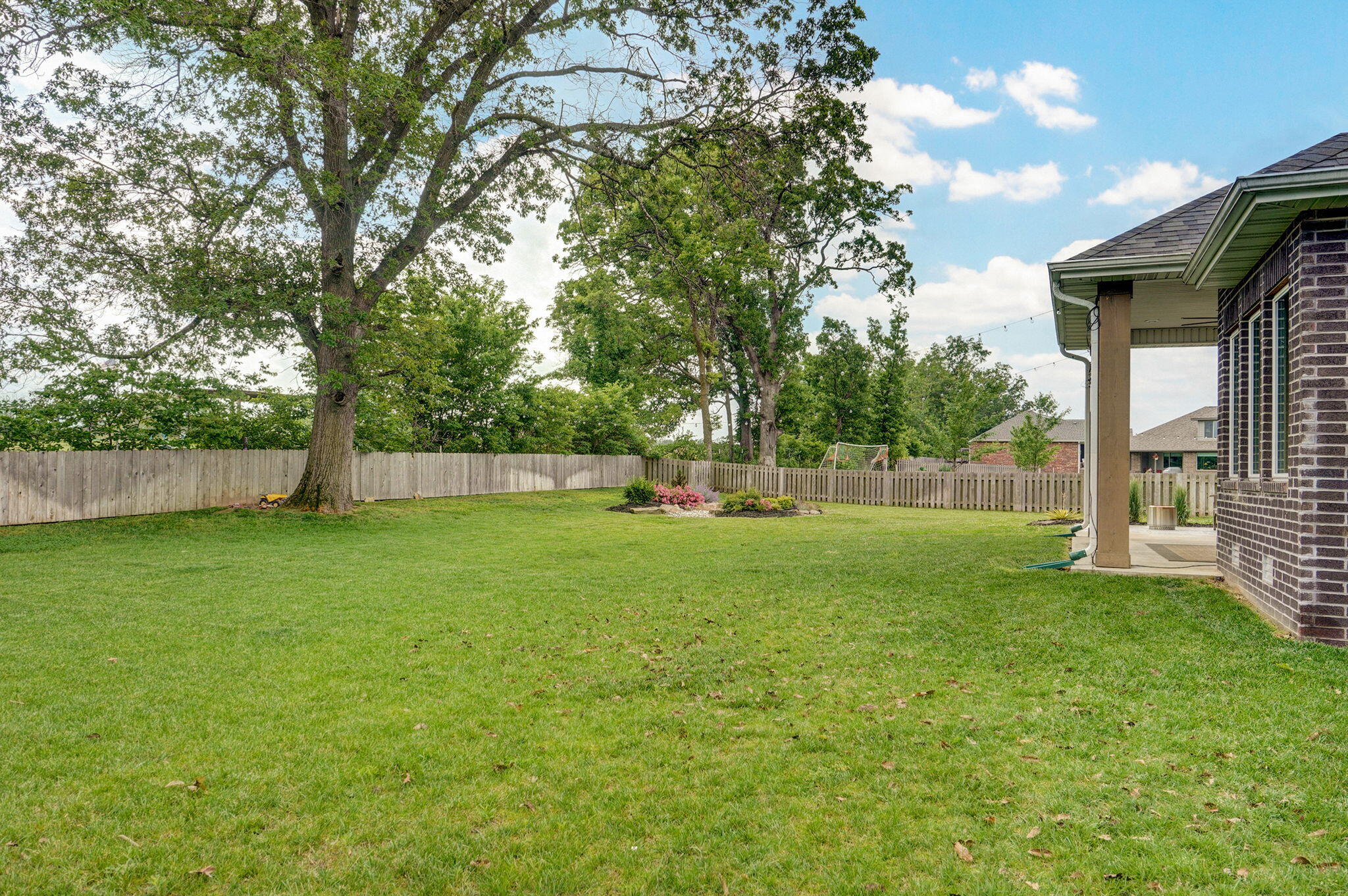 735 North Fox Hill Circle Property Photo 38