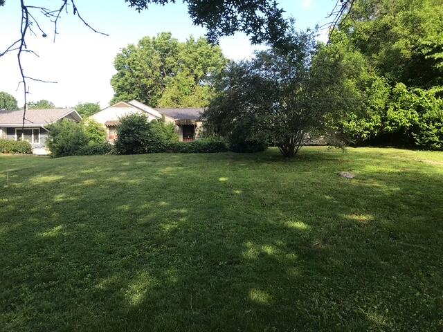 2391 South Brentwood Boulevard Property Photo 1