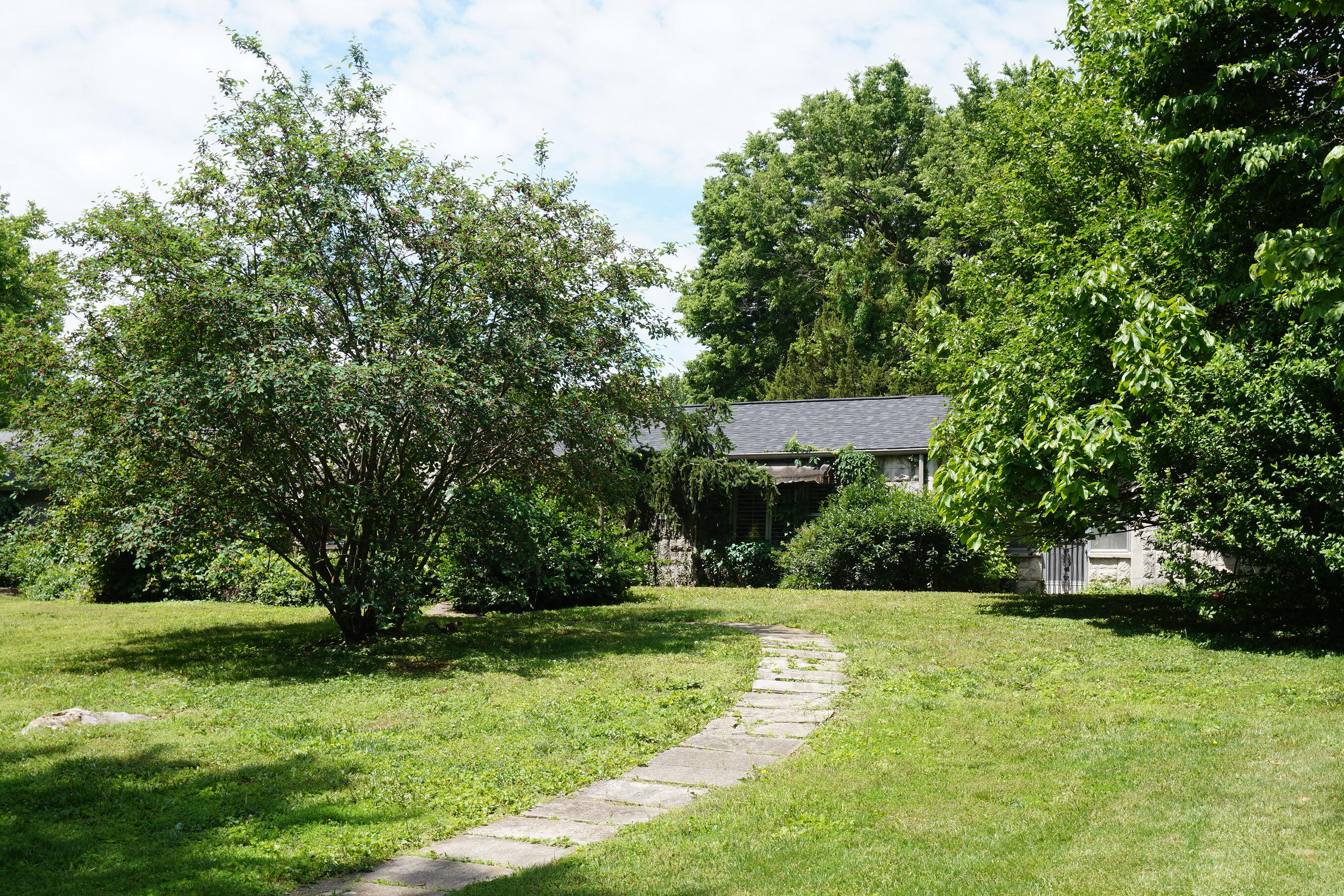 2391 South Brentwood Boulevard Property Photo 4