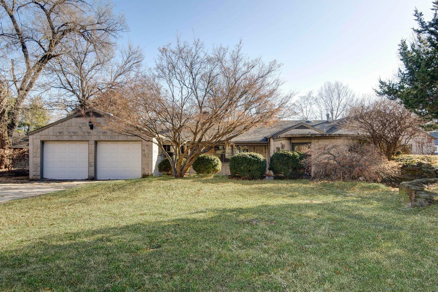 2391 South Brentwood Boulevard Property Photo 39