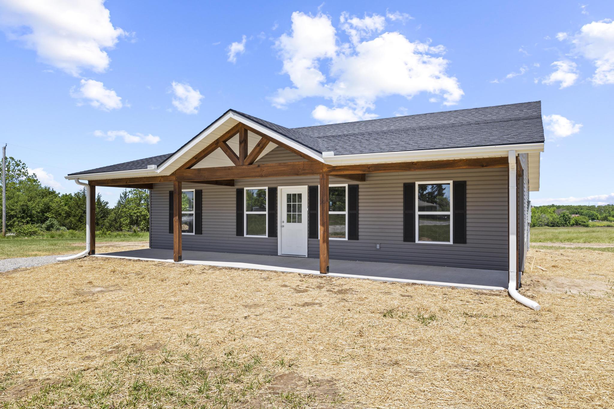 1079 Wiseman Road Property Photo 1