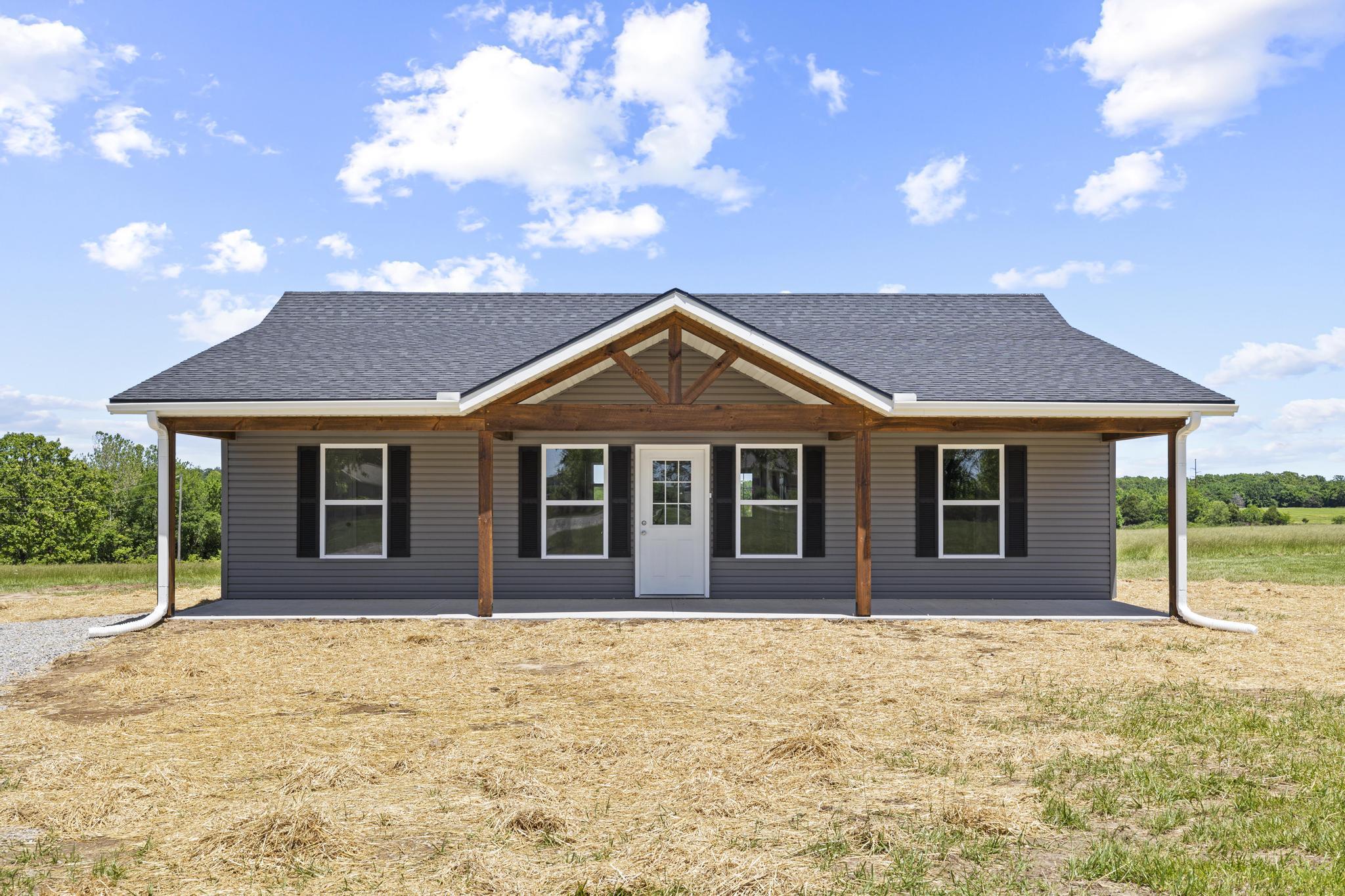 1079 Wiseman Road Property Photo 2