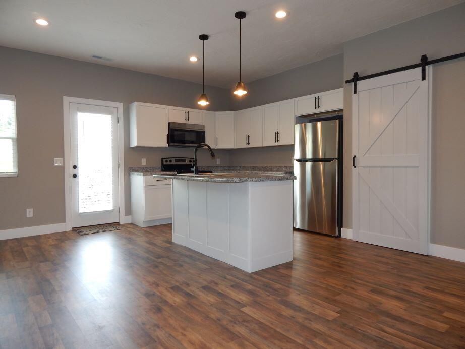 510 Kenny Street Property Photo 10