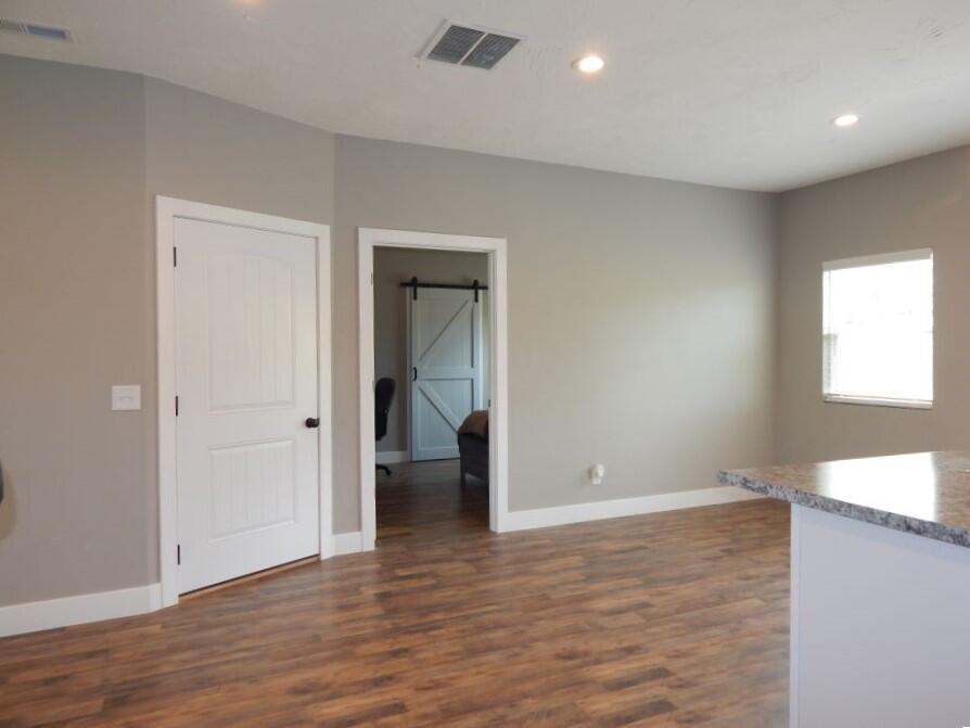510 Kenny Street Property Photo 13