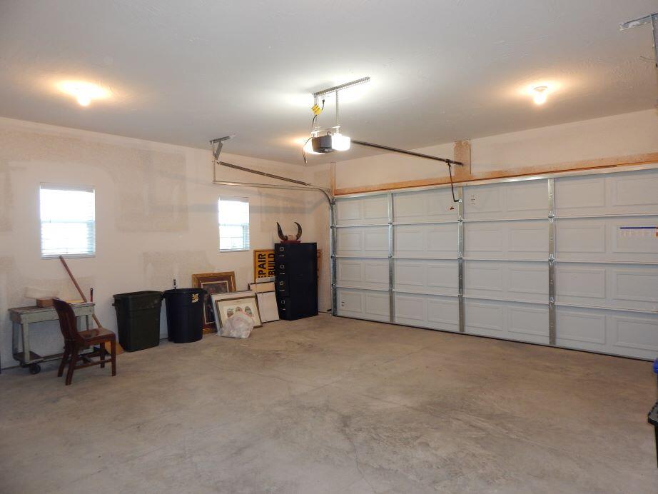 510 Kenny Street Property Photo 35