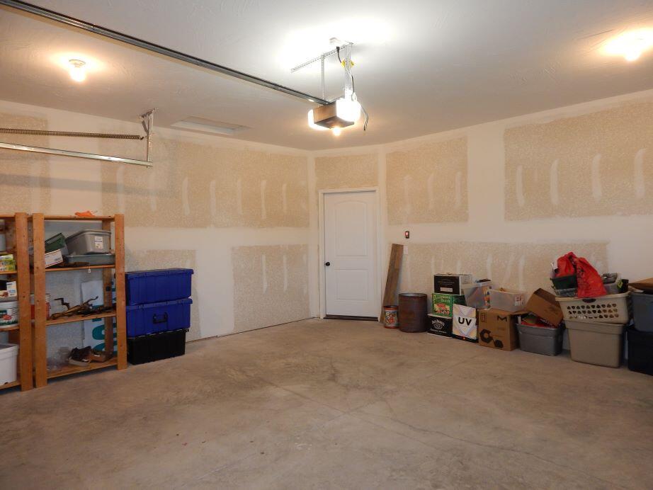 510 Kenny Street Property Photo 36