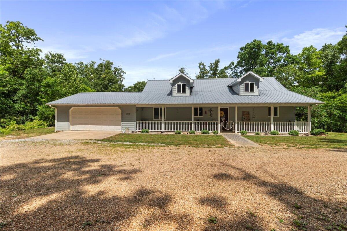 657 Plentywood Lane Property Photo 3
