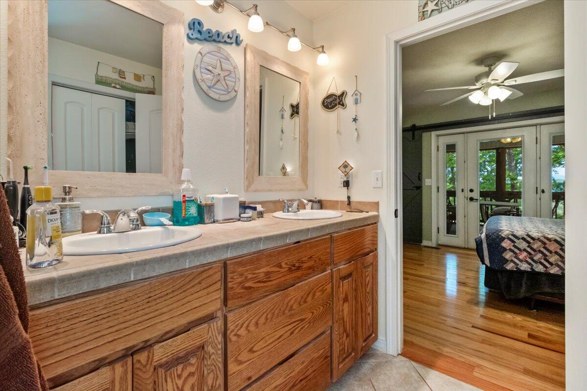 657 Plentywood Lane Property Photo 15