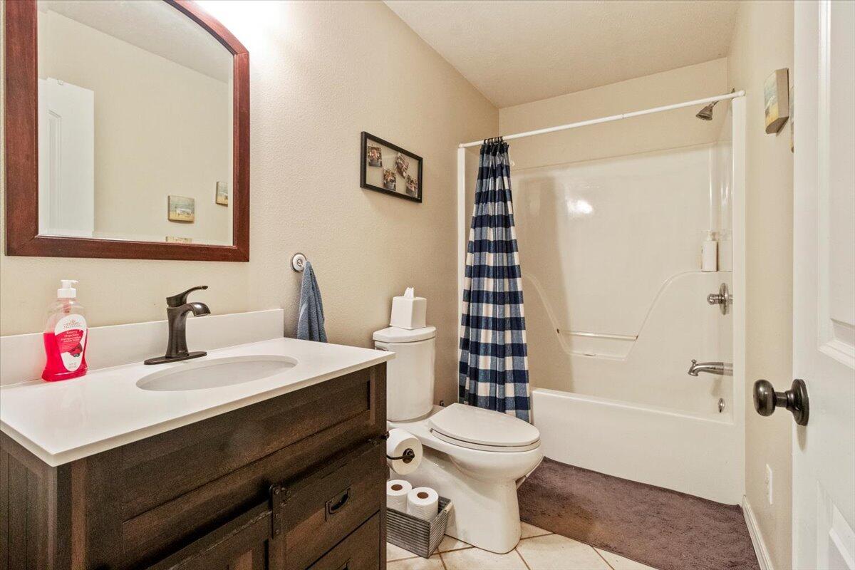 657 Plentywood Lane Property Photo 18