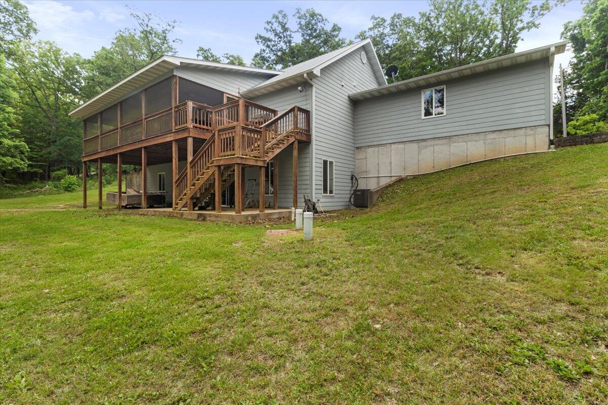 657 Plentywood Lane Property Photo 31